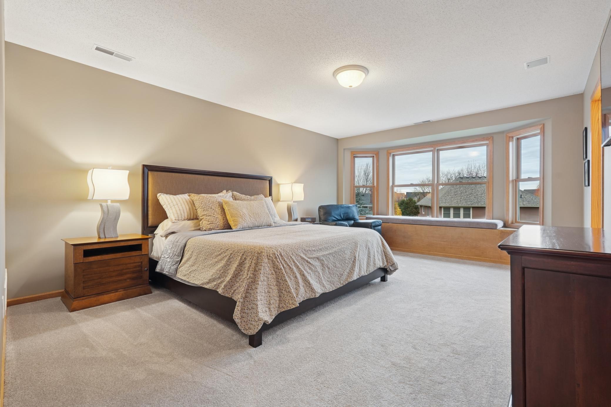 Hudson, Wisconsin, 54016, United States, 5 Bedrooms Bedrooms, ,3 BathroomsBathrooms,Residential,For Sale,1989559