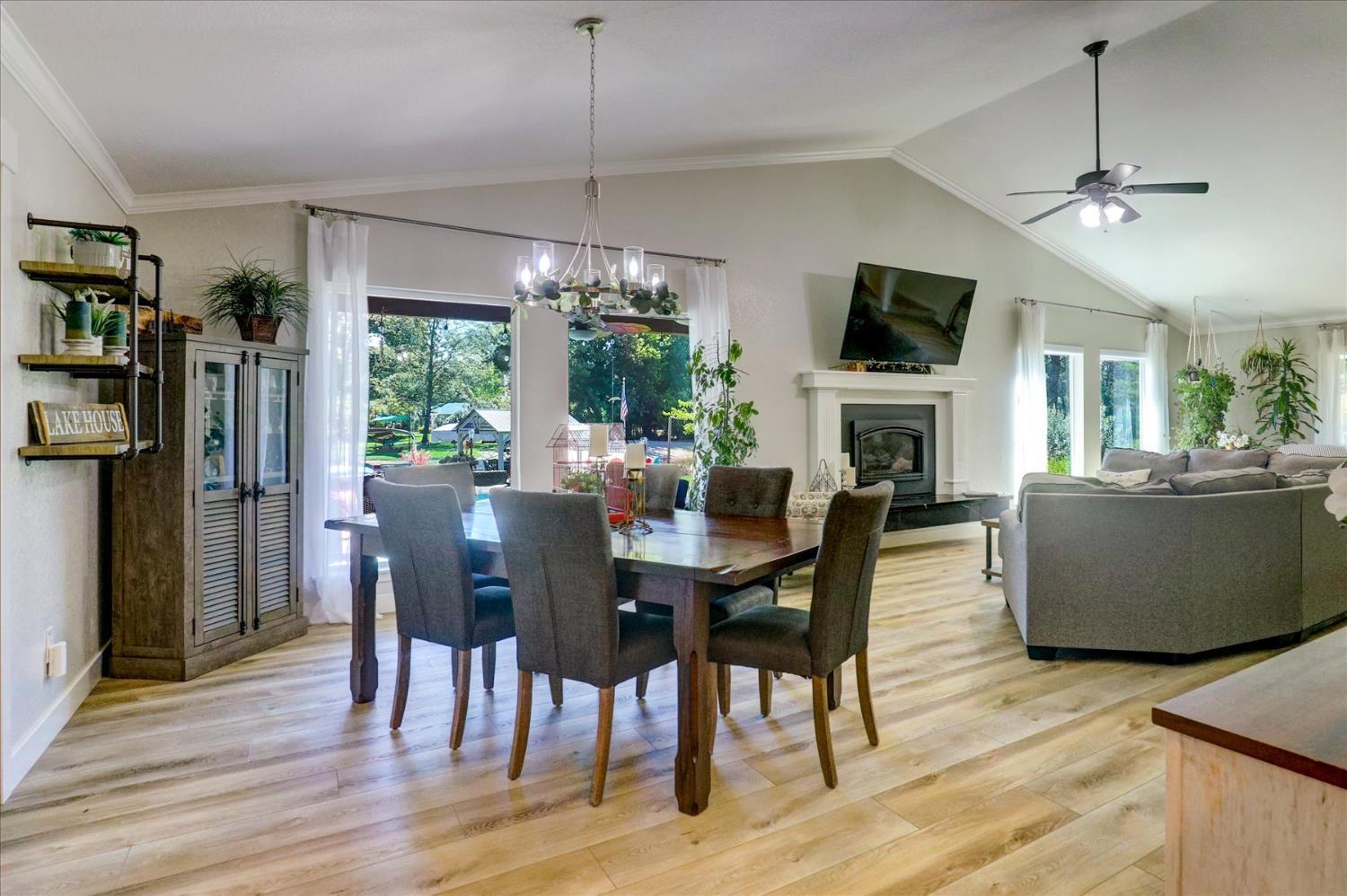 Auburn, California, 95602, United States, 3 Bedrooms Bedrooms, ,3 BathroomsBathrooms,Residential,For Sale,1904387