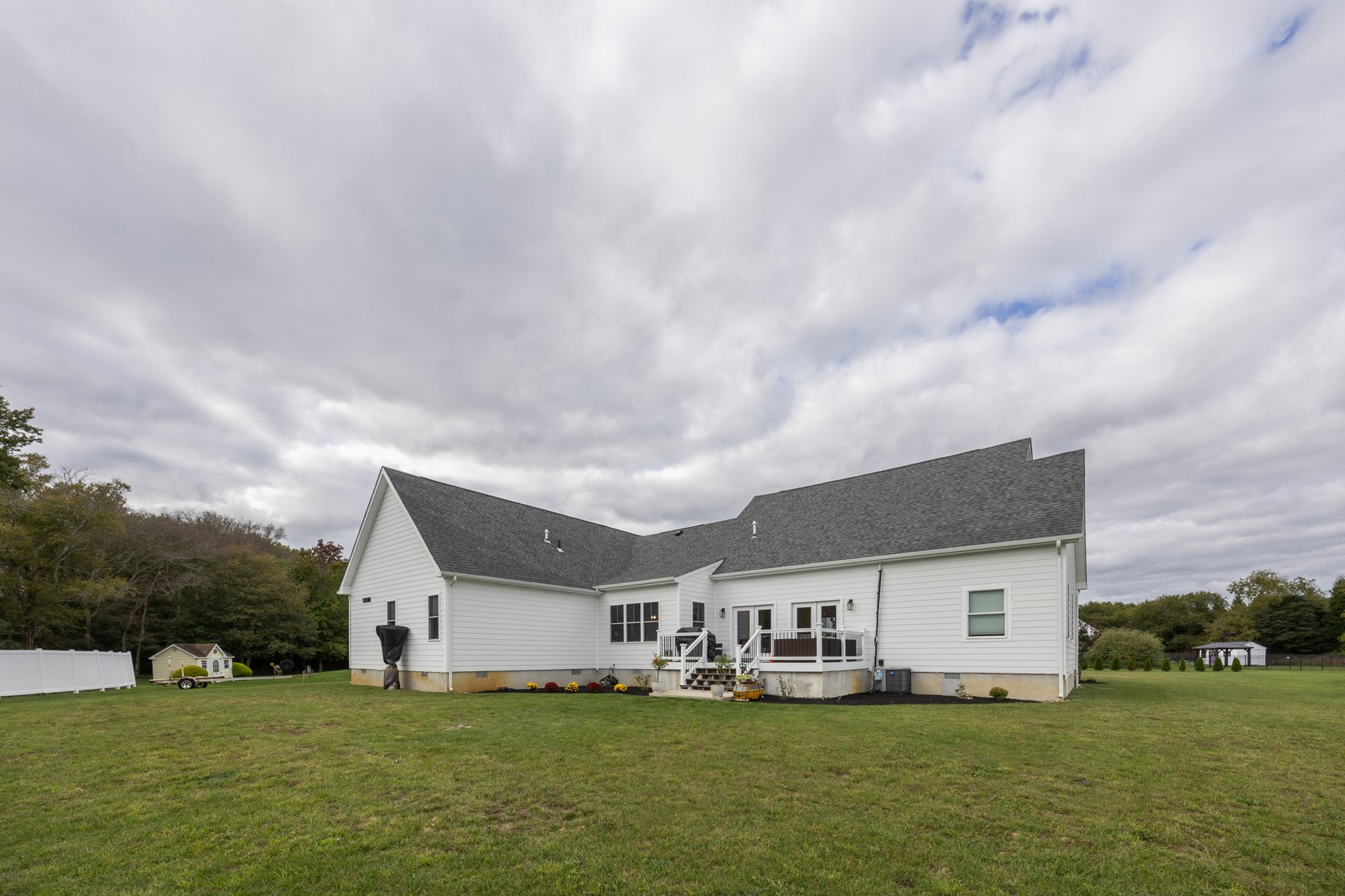  28 Queen Anne Court - 物件實景