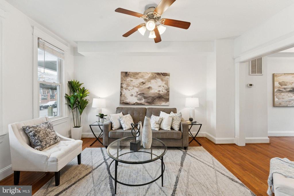 Washington, District of Columbia, 20001, United States, 4 Bedrooms Bedrooms, ,3 BathroomsBathrooms,Residential,For Sale,2001176