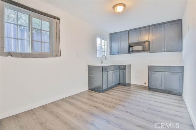 Los Angeles, California, 90002, United States, 5 Bedrooms Bedrooms, ,Residential,For Sale,2008147