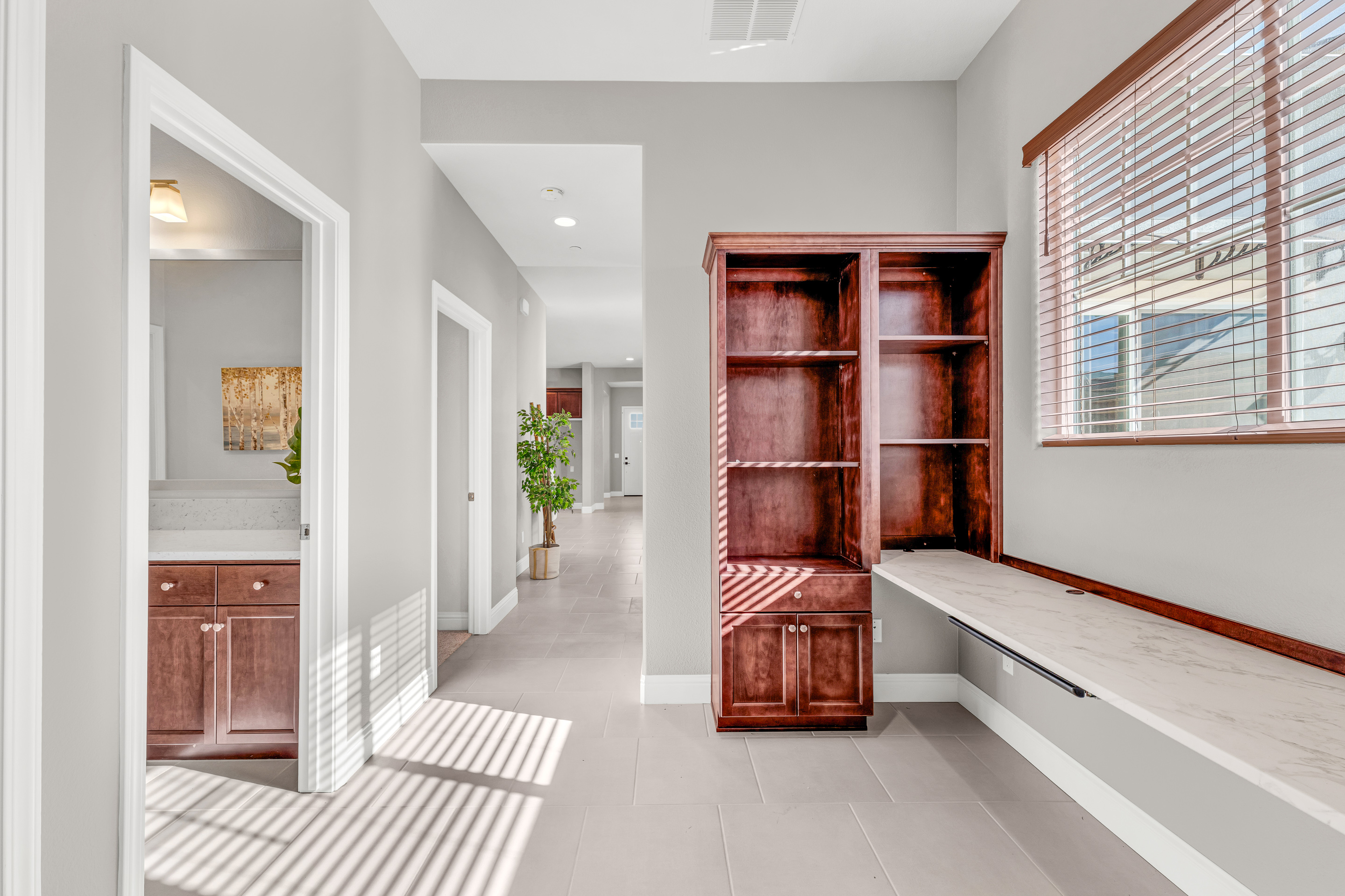  482 Lassen Way - 物件實景