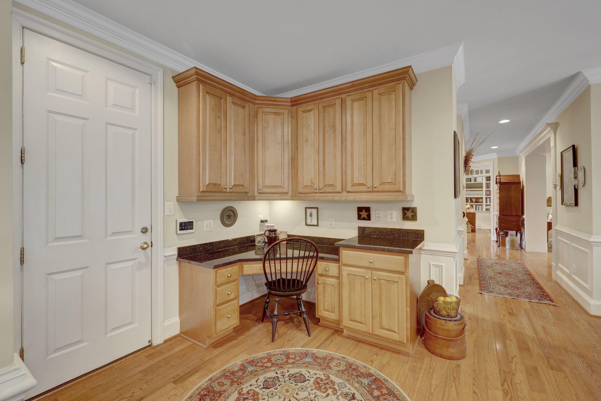  513 John Marshall Drive NE, Vienna, VA, 22180 - 物件實景