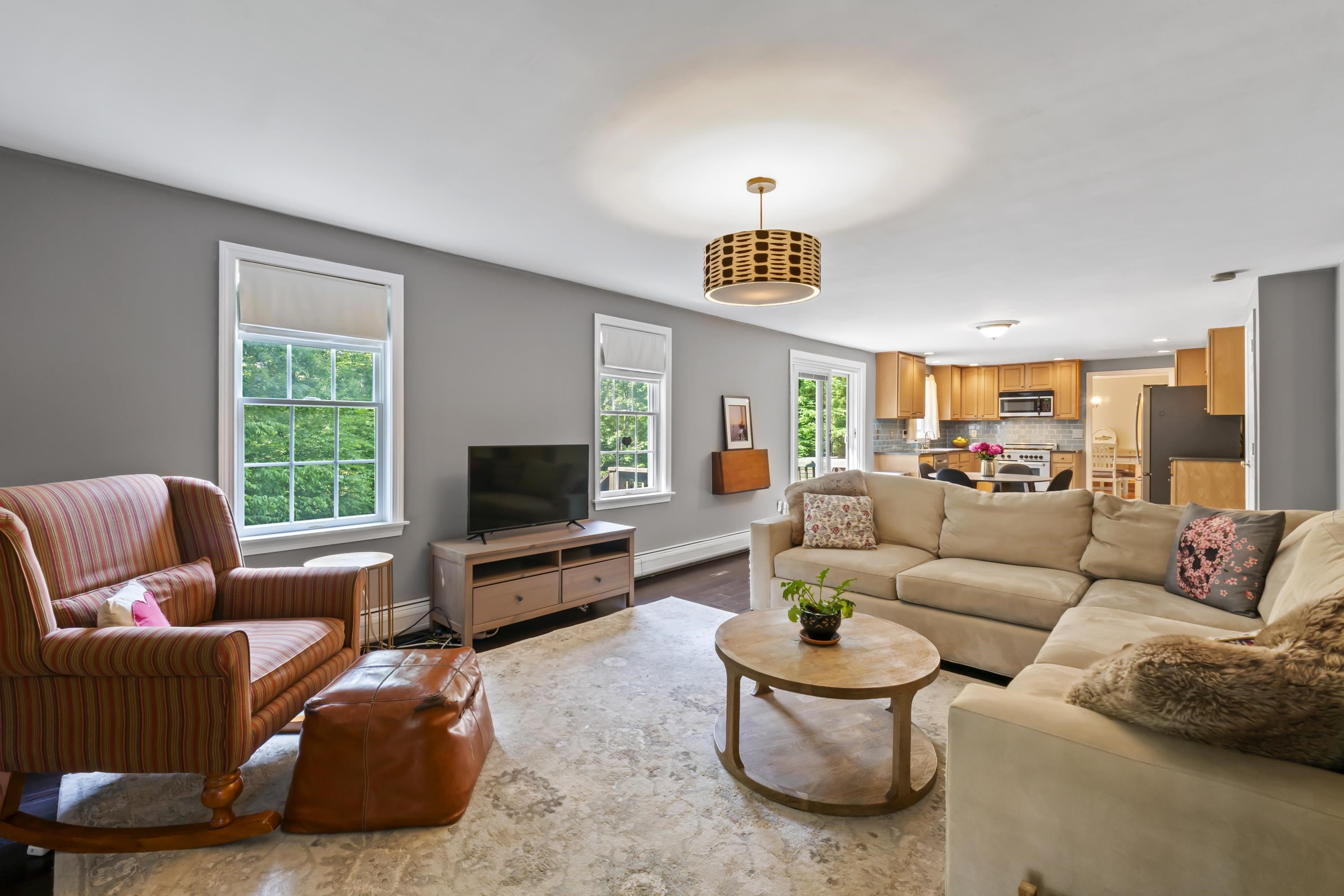 York, Maine, 03909, United States, 3 Bedrooms Bedrooms, ,4 BathroomsBathrooms,Residential,For Sale,1938259