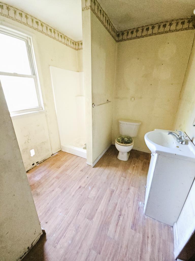 Brookneal, Virginia, 24528, United States, 2 Bedrooms Bedrooms, ,2 BathroomsBathrooms,Residential,For Sale,1927692