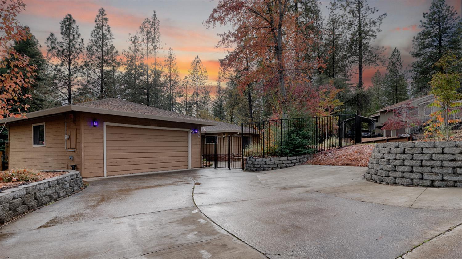 Grass Valley, California, 95949, United States, 3 Bedrooms Bedrooms, ,3 BathroomsBathrooms,Residential,For Sale,1992571