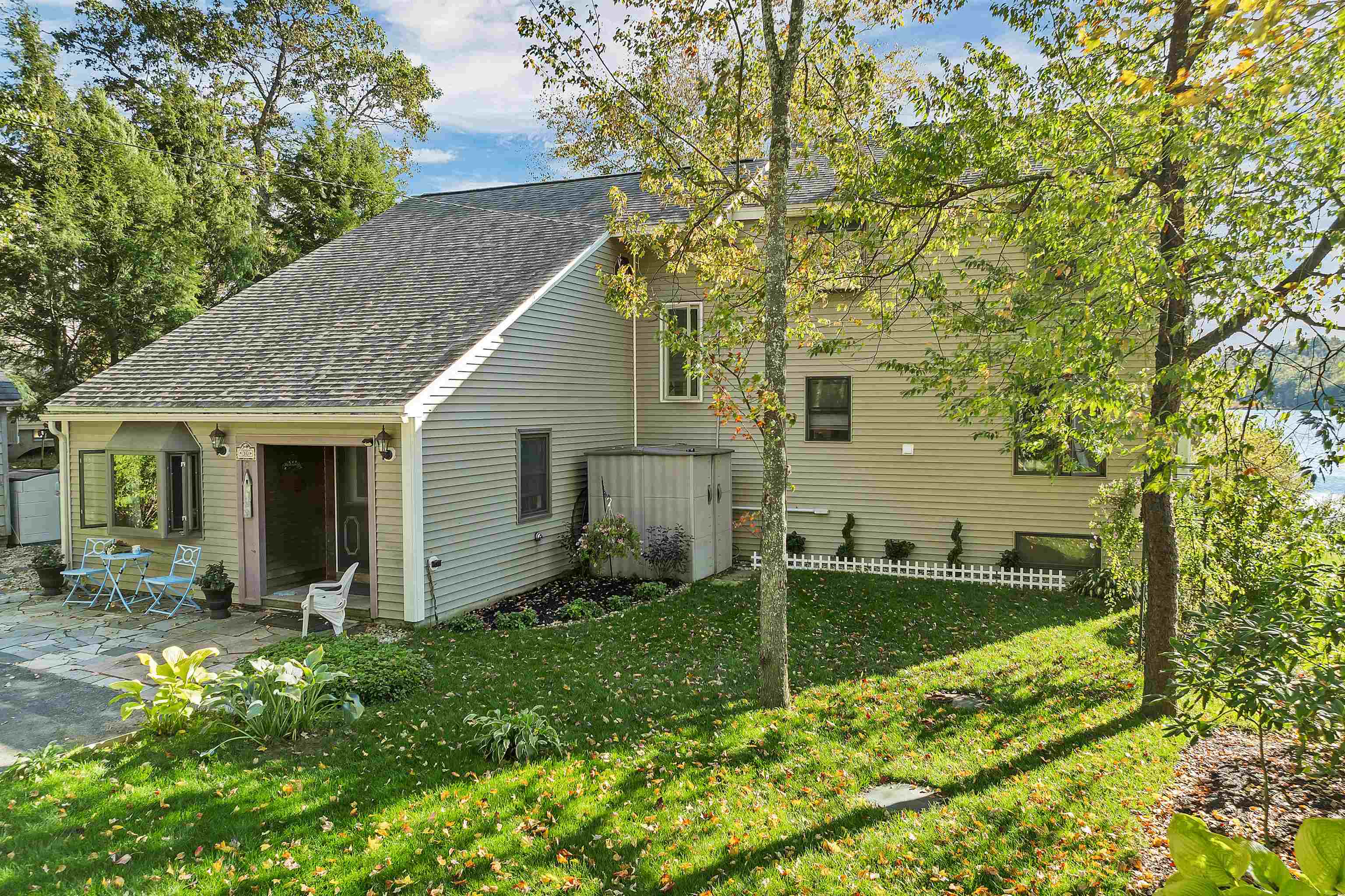 Dunbarton, New Hampshire, 03046, United States, 3 Bedrooms Bedrooms, ,2 BathroomsBathrooms,Residential,For Sale,1989464