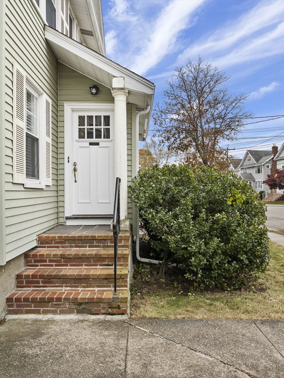 Belmont, Massachusetts, 02478, United States, 3 Bedrooms Bedrooms, ,1 BathroomBathrooms,Residential,For Sale,1988371