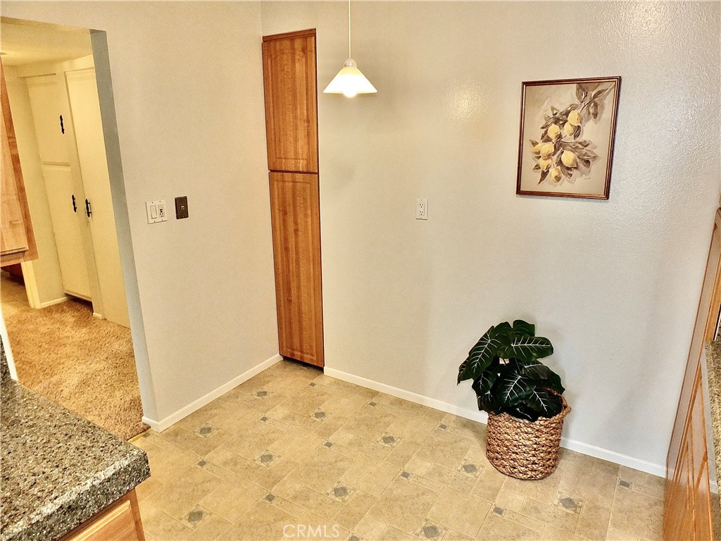 Signal Hill, California, 90755, United States, 2 Bedrooms Bedrooms, ,1 BathroomBathrooms,Residential,For Sale,1970804