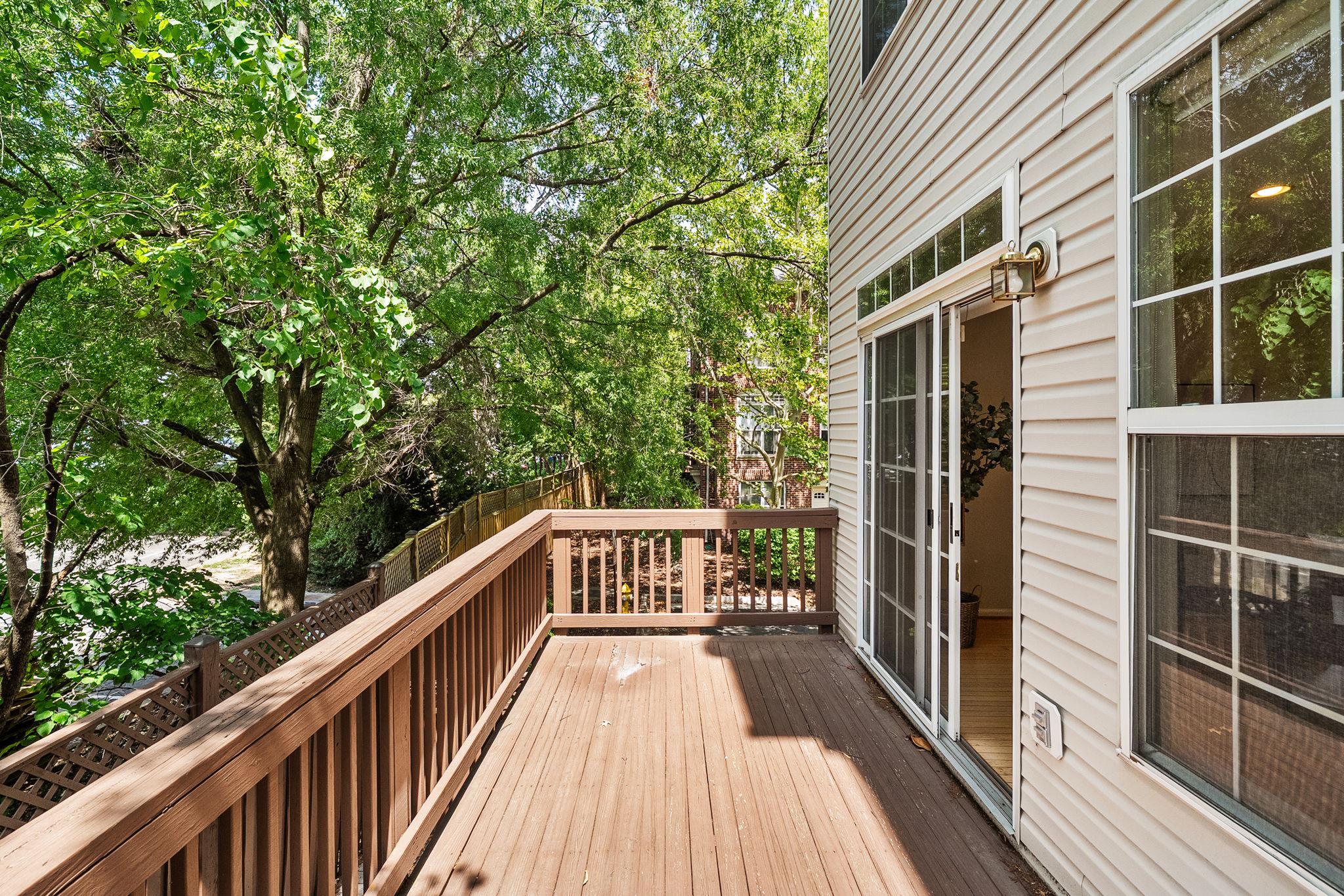  349 Livermore Lane, Alexandria, VA, 22304 - 物件實景