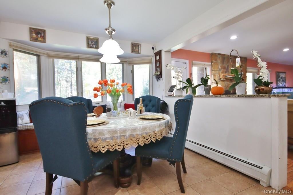 Chester, New York, 10918, United States, 4 Bedrooms Bedrooms, ,4 BathroomsBathrooms,Residential,For Sale,1979405