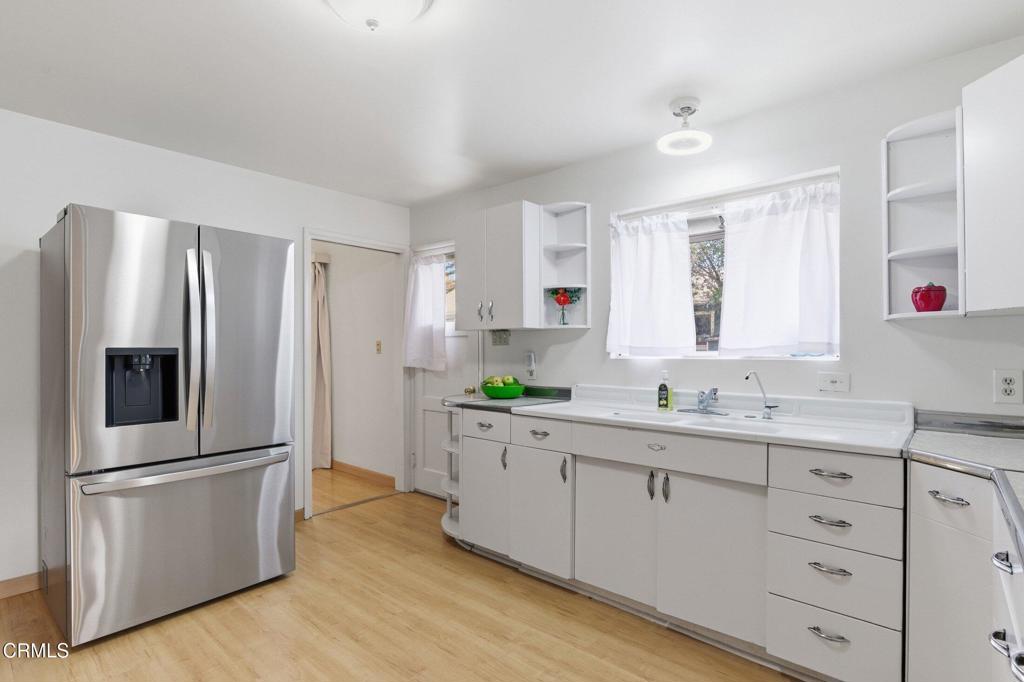 Santa Paula, California, 93060, United States, 3 Bedrooms Bedrooms, ,1 BathroomBathrooms,Residential,For Sale,2043015
