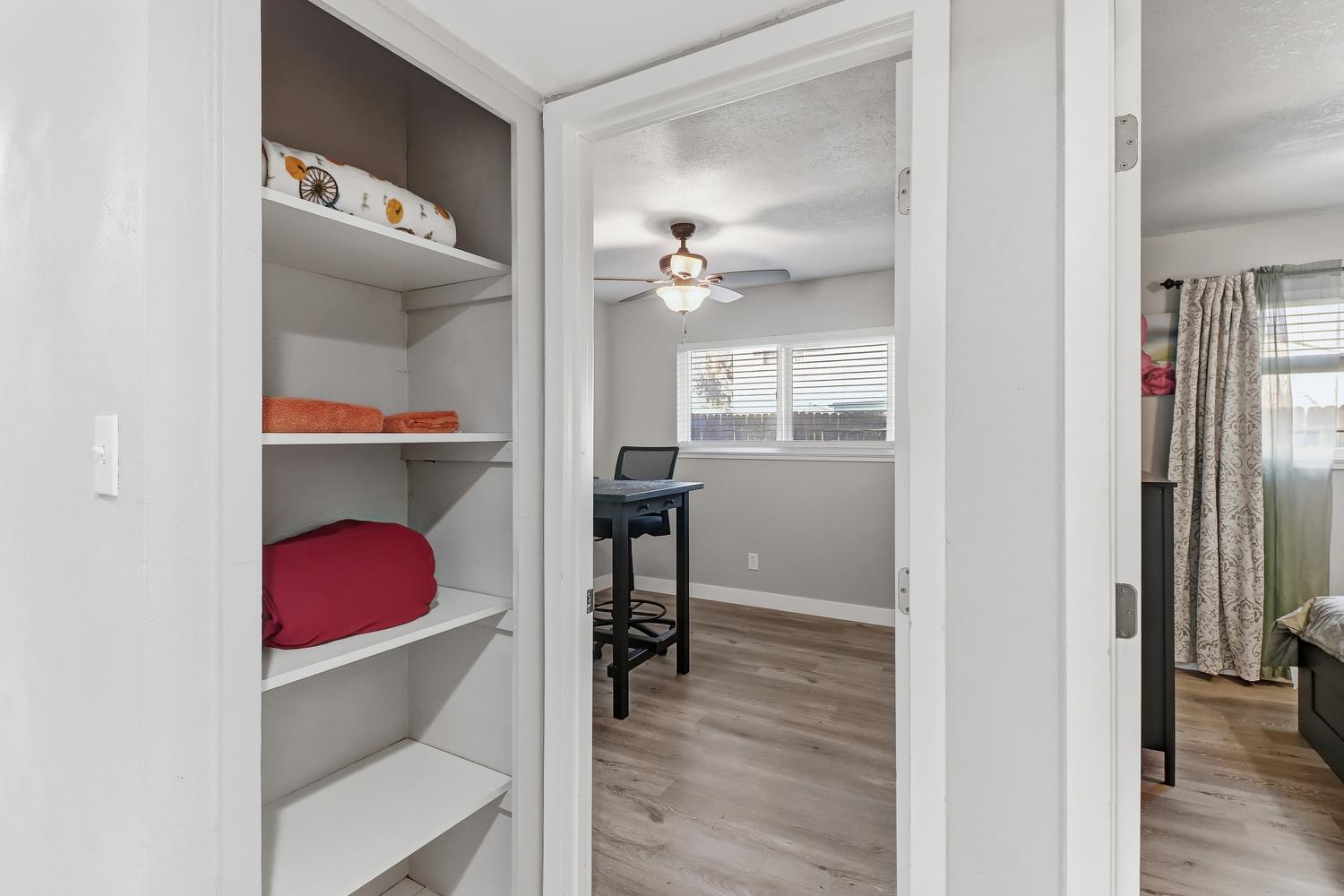 Sacramento, California, 95826, United States, 3 Bedrooms Bedrooms, ,2 BathroomsBathrooms,Residential,For Sale,1991468