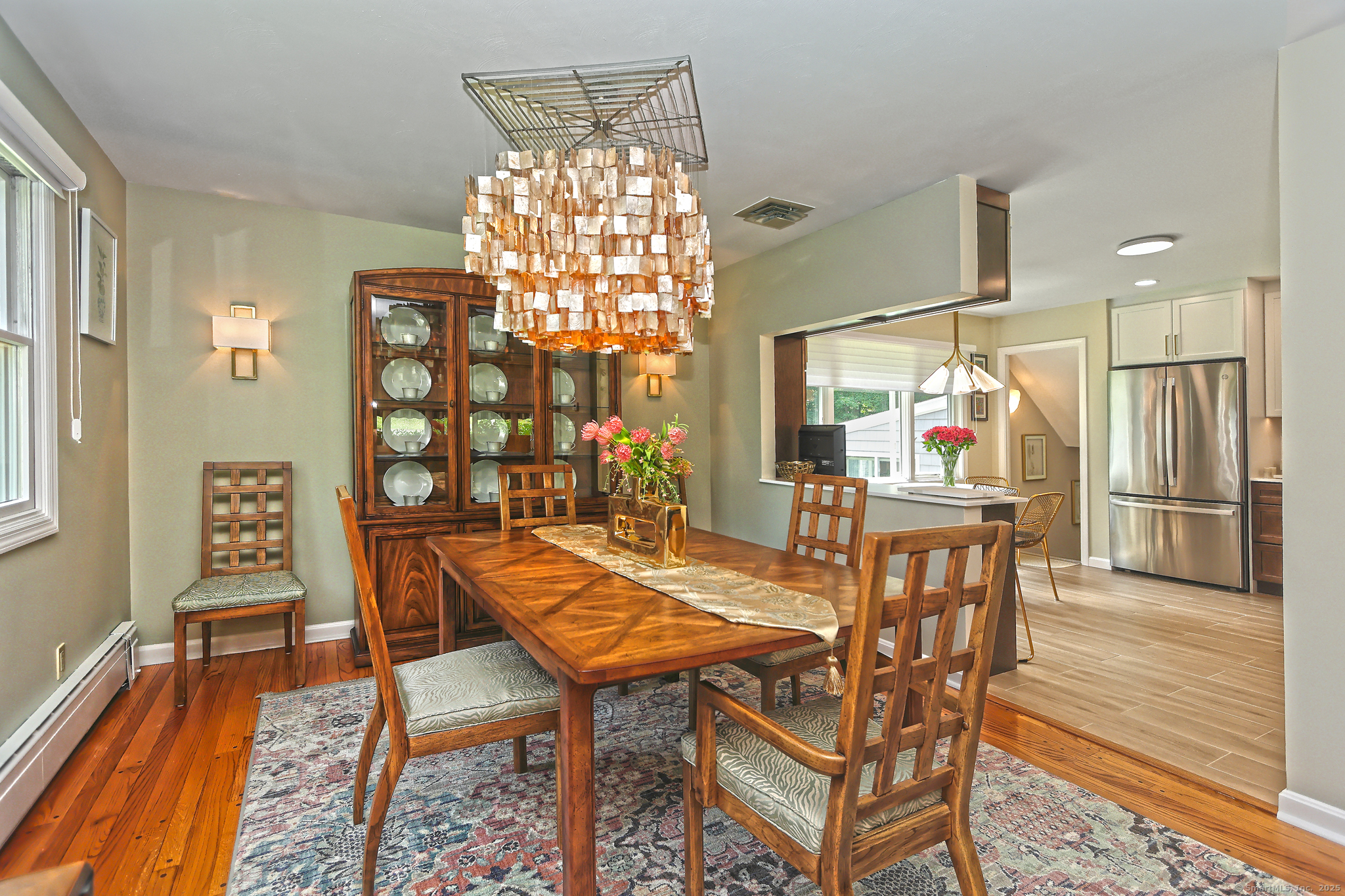 Orange, Connecticut, 06477, United States, 3 Bedrooms Bedrooms, ,3 BathroomsBathrooms,Residential,For Sale,1911286