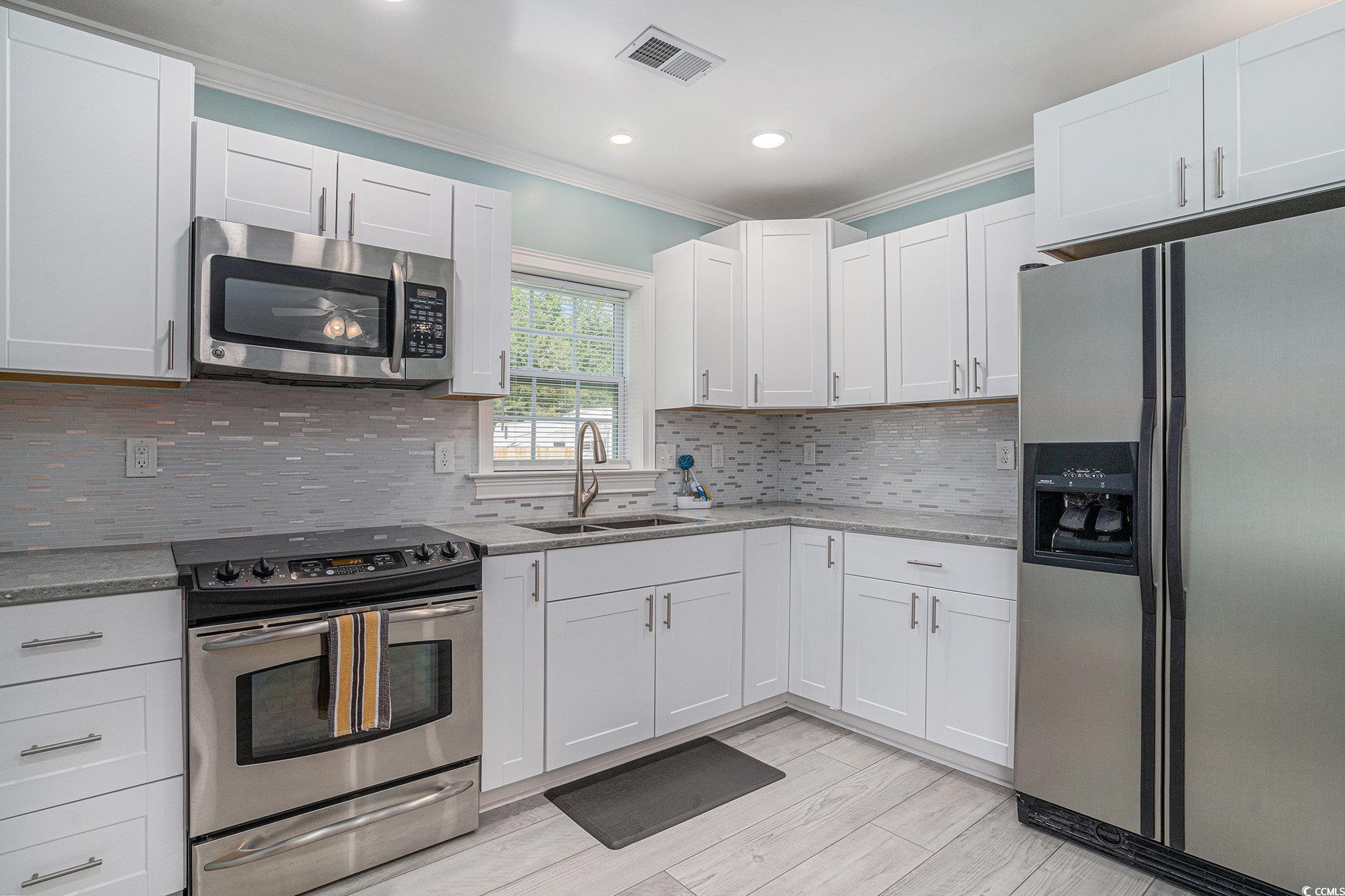 Conway, South Carolina, 29527, United States, 5 Bedrooms Bedrooms, ,4 BathroomsBathrooms,Residential,For Sale,1977960