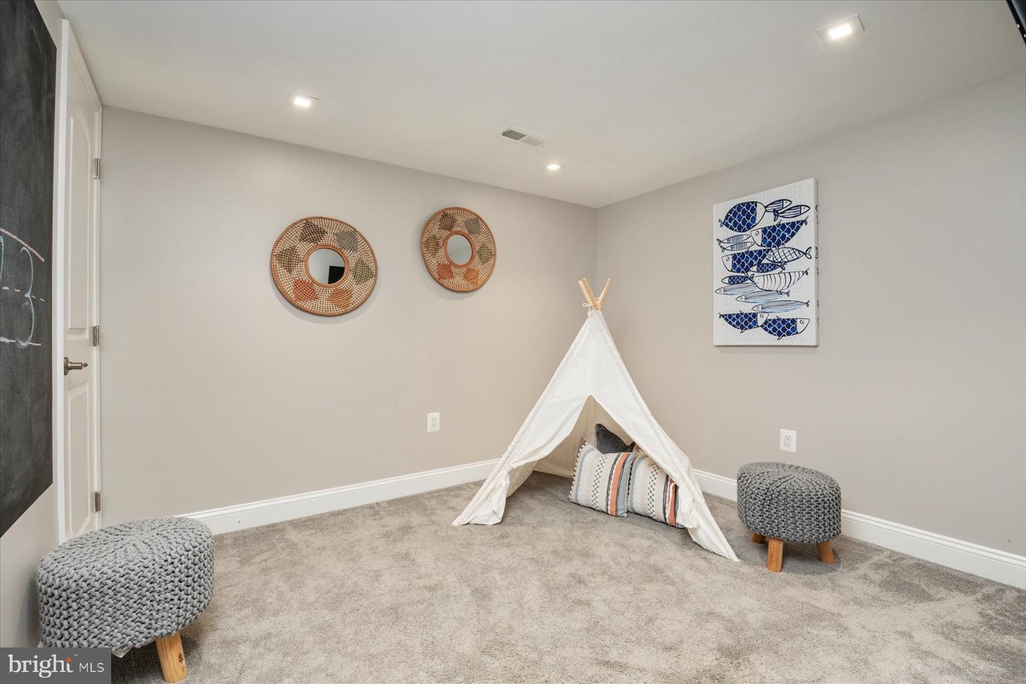 Pasadena, Maryland, 21122, United States, 4 Bedrooms Bedrooms, ,4 BathroomsBathrooms,Residential,For Sale,1989268