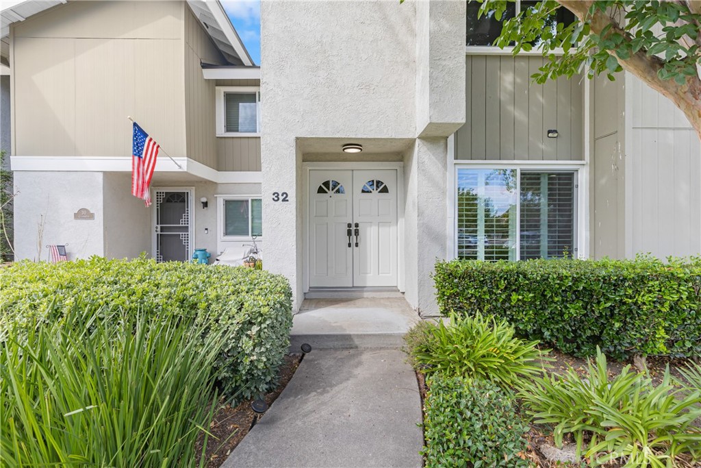 Irvine, California, 92604, United States, 3 Bedrooms Bedrooms, ,2 BathroomsBathrooms,Residential,For Sale,1903737