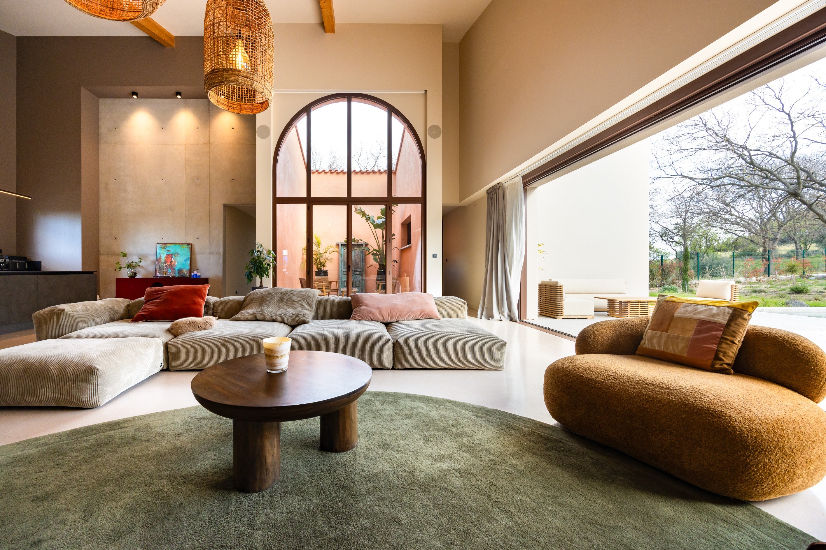  Contemporary single-storey villa with swimming pool in a natural setting - 物件實景