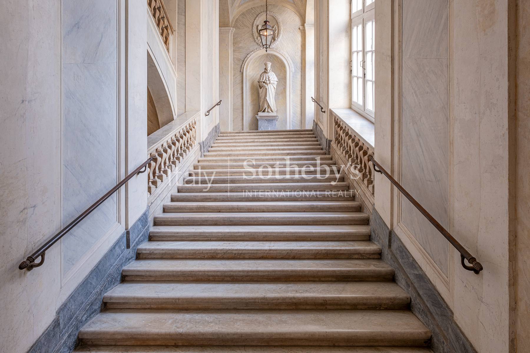  Monumental historic mansion in the heart of Naples - 物件實景