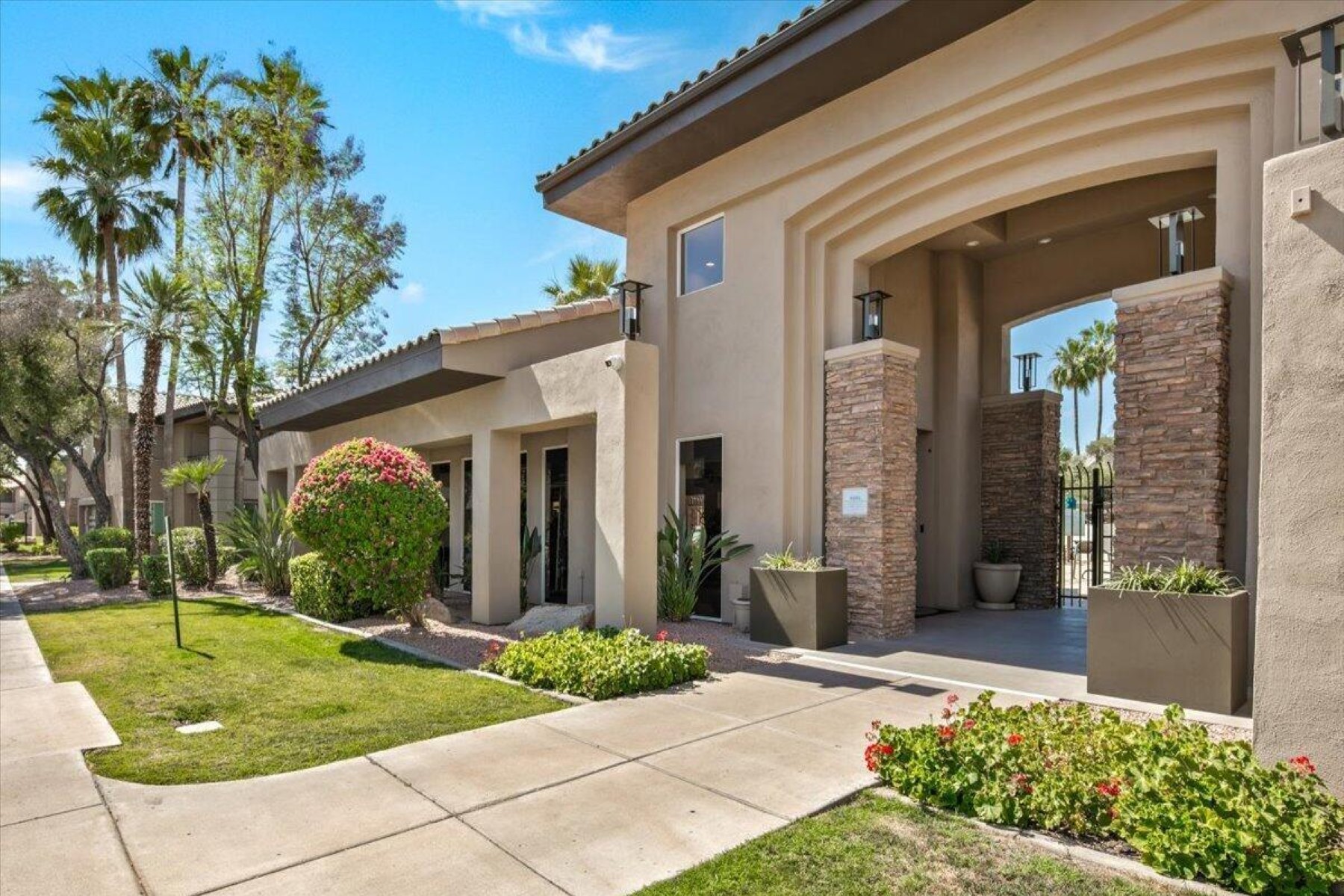  7009 E Acoma Drive¦Scottsdale, AZ - 物件實景