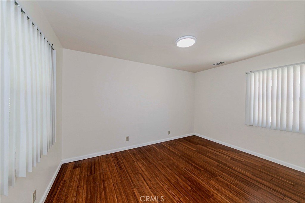 La Crescenta, California, 91214, United States, 3 Bedrooms Bedrooms, ,2 BathroomsBathrooms,Residential,For Sale,1926243