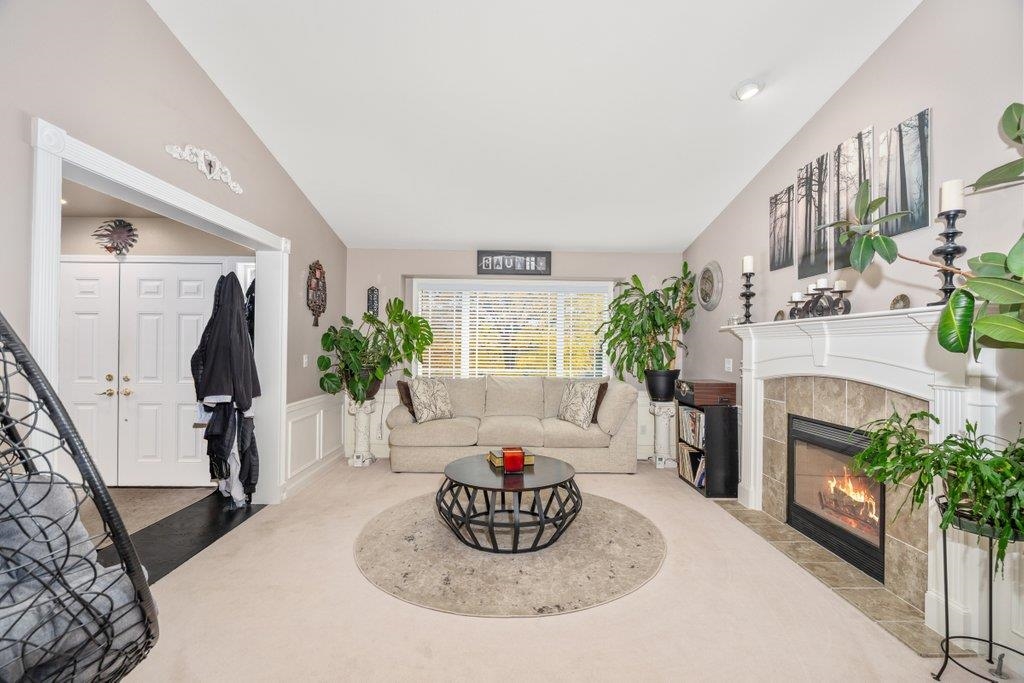 Veradale, Washington, 99037, United States, 6 Bedrooms Bedrooms, ,4 BathroomsBathrooms,Residential,For Sale,1986098