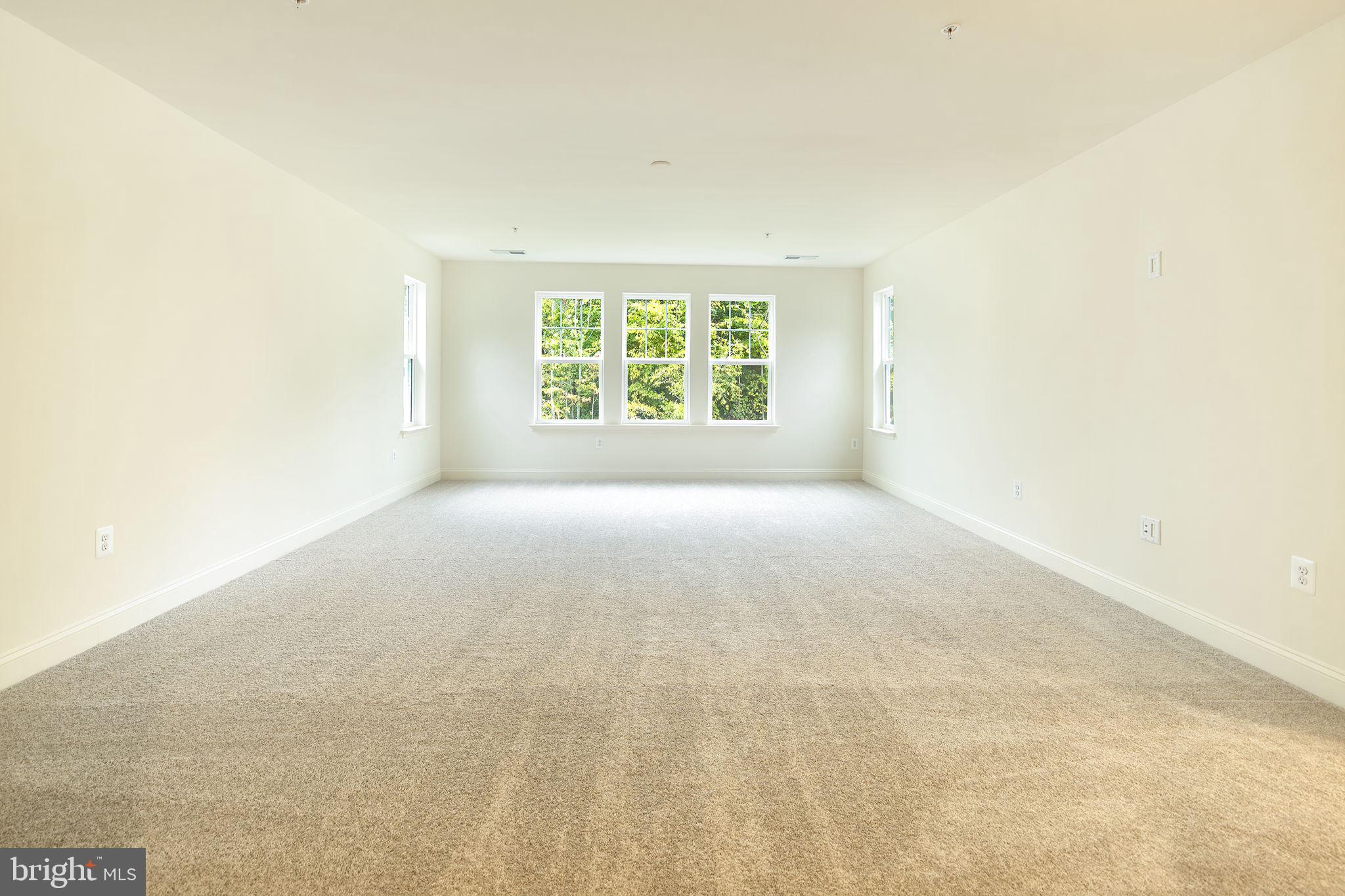 Clinton, Maryland, 20735, United States, 5 Bedrooms Bedrooms, ,5 BathroomsBathrooms,Residential,For Sale,1873789