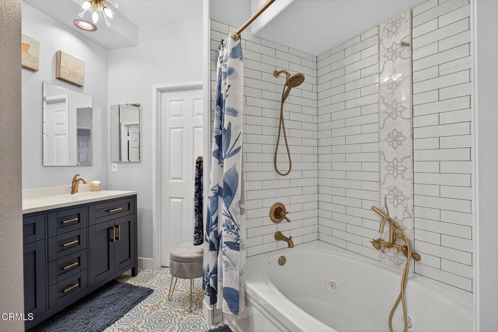 Moorpark, California, 93021, United States, 2 Bedrooms Bedrooms, ,3 BathroomsBathrooms,Residential,For Sale,1989466