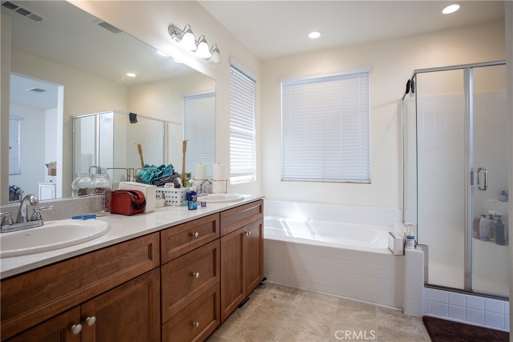 Rialto, California, 92376, United States, 3 Bedrooms Bedrooms, ,3 BathroomsBathrooms,Residential,For Sale,1998036