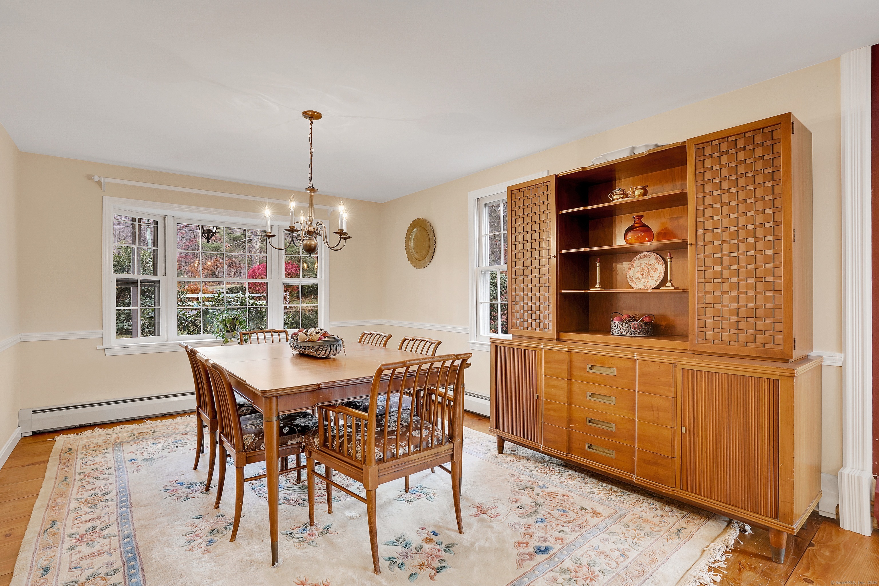 Canton, Connecticut, 06019, United States, 4 Bedrooms Bedrooms, ,3 BathroomsBathrooms,Residential,For Sale,1987943