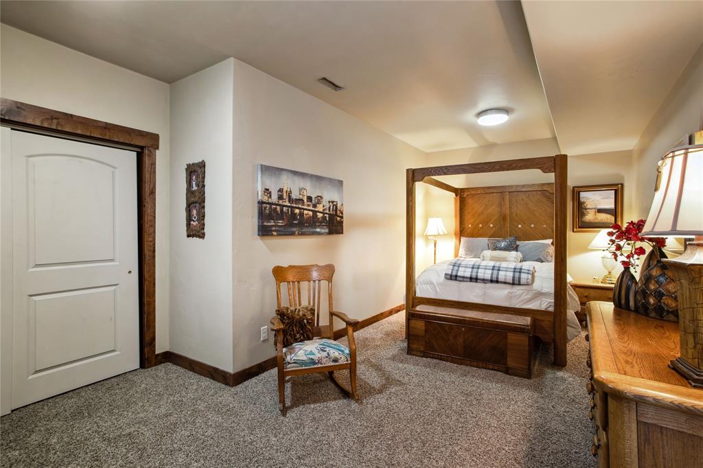 Polson, Montana, 59860, United States, 3 Bedrooms Bedrooms, ,2 BathroomsBathrooms,Residential,For Sale,1983270