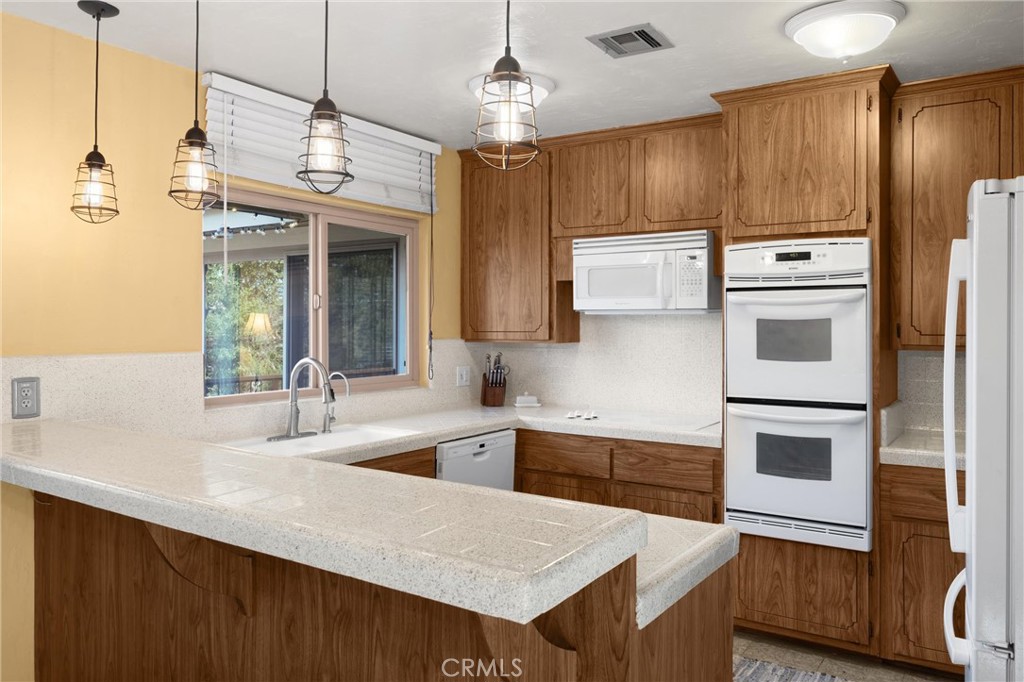 Wrightwood, California, 92397, United States, 5 Bedrooms Bedrooms, ,3 BathroomsBathrooms,Residential,For Sale,1975800