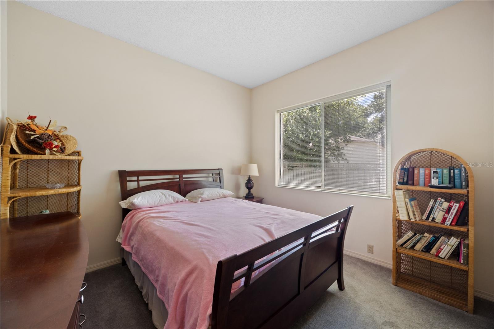 Oviedo, Florida, 32765, United States, 3 Bedrooms Bedrooms, ,3 BathroomsBathrooms,Residential,For Sale,1980040