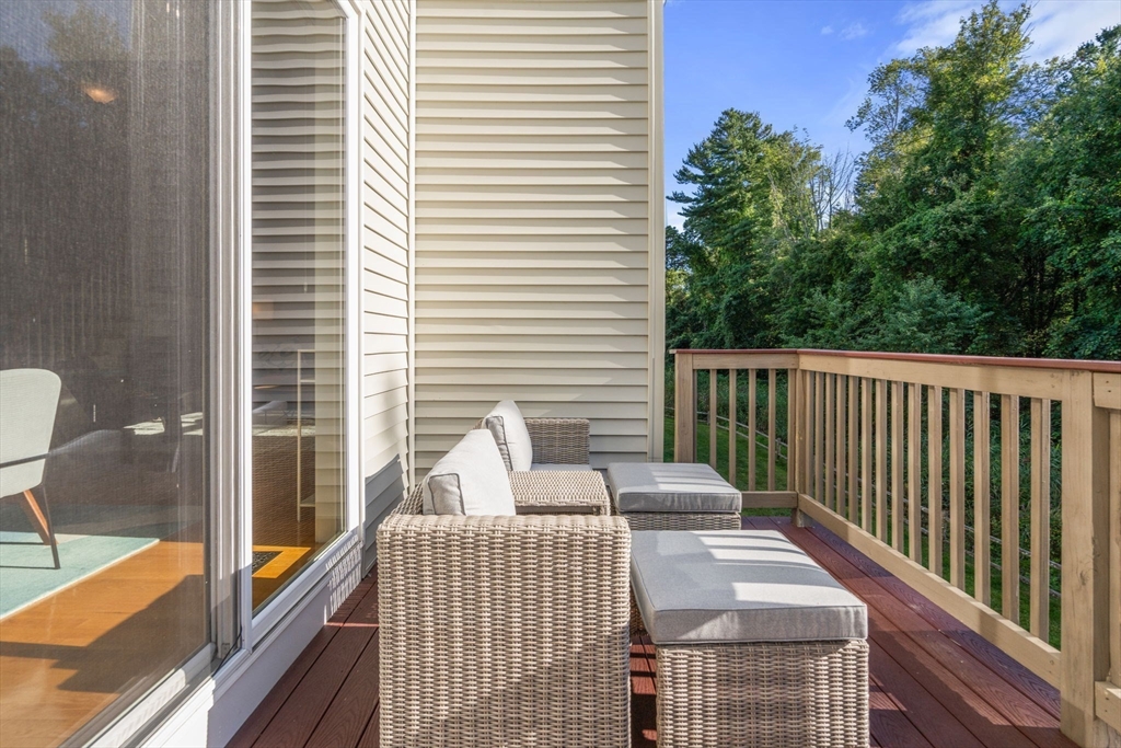 Holliston, Massachusetts, 01746, United States, 2 Bedrooms Bedrooms, ,3 BathroomsBathrooms,Residential,For Sale,1940343