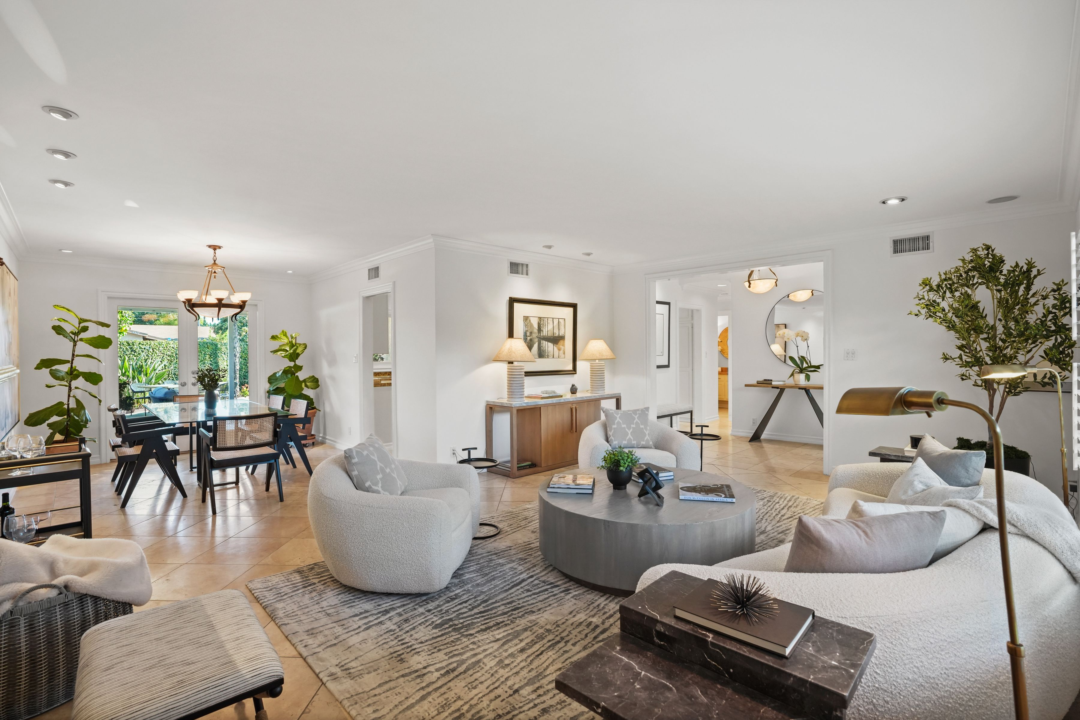  12428 Addison Street - 物件實景