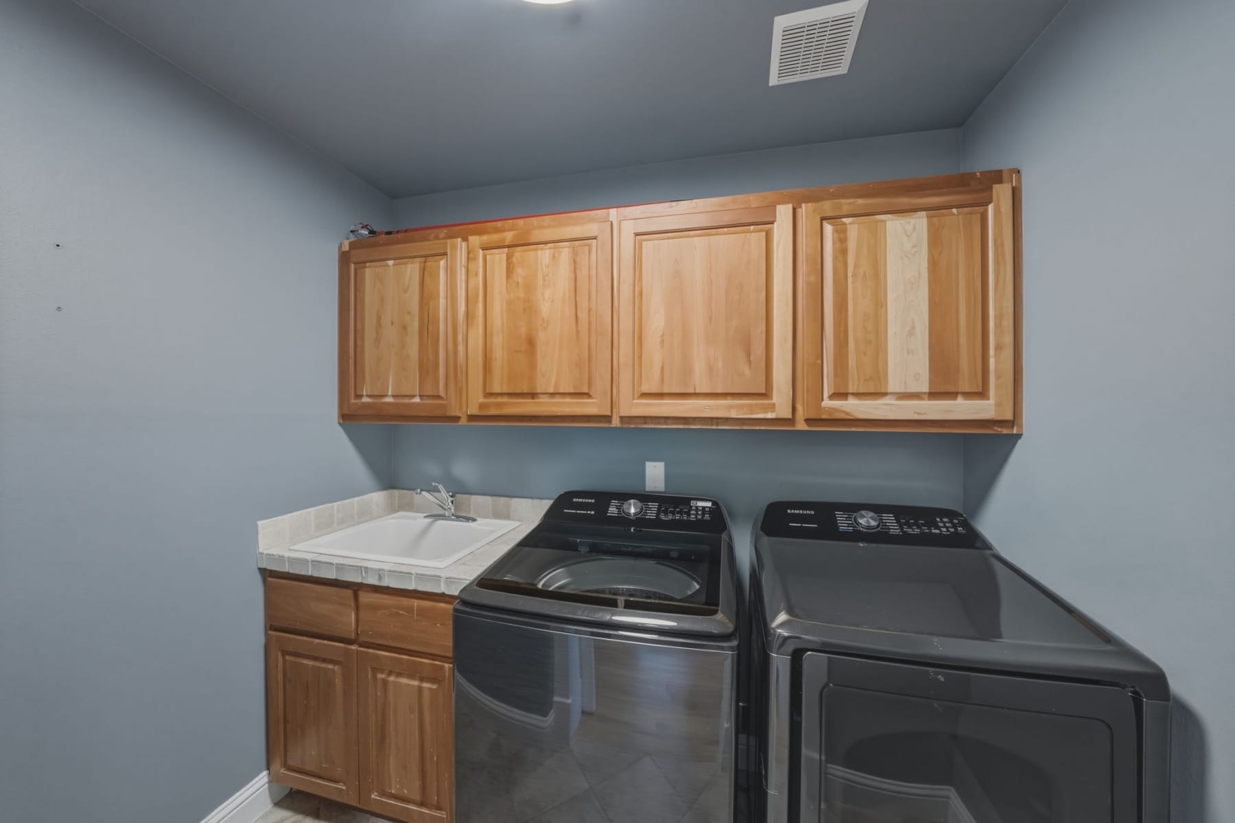  2409 NW Hillpine Court Bend, OR 97703 - 物件實景