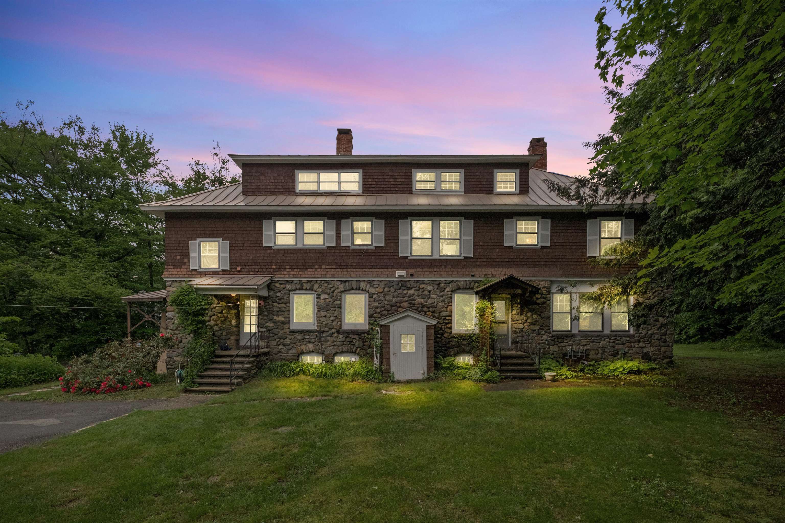 Claremont, New Hampshire, 03743, United States, 7 Bedrooms Bedrooms, ,2 BathroomsBathrooms,Residential,For Sale,1846493
