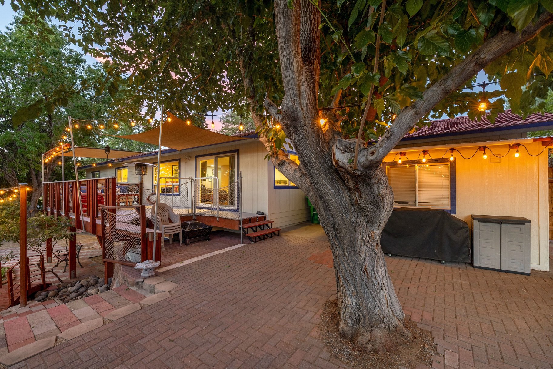  exceptional residence in a neighborhood where  homes seldom become available - 物件實景