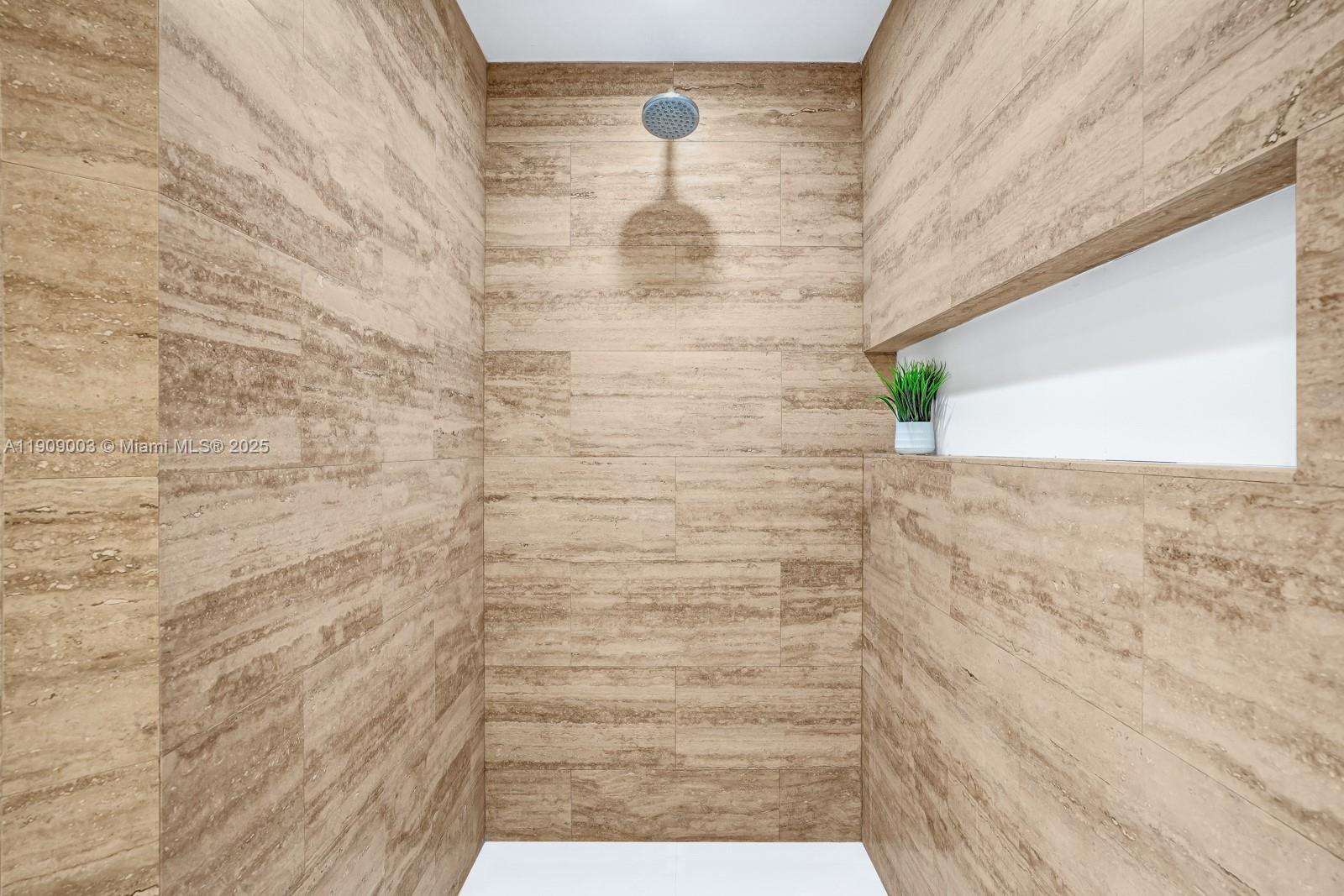 Miami, Florida, 33137, United States, 5 Bedrooms Bedrooms, ,5 BathroomsBathrooms,Residential,For Sale,1987585