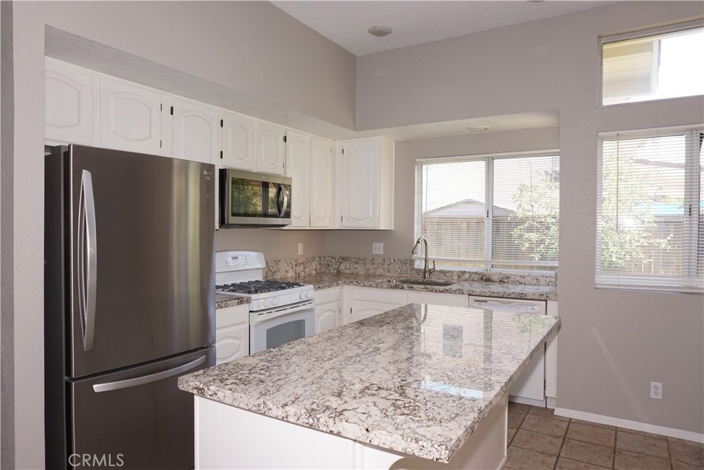 Murrieta, California, 92563, United States, 3 Bedrooms Bedrooms, ,2 BathroomsBathrooms,Residential,For Sale,1857282
