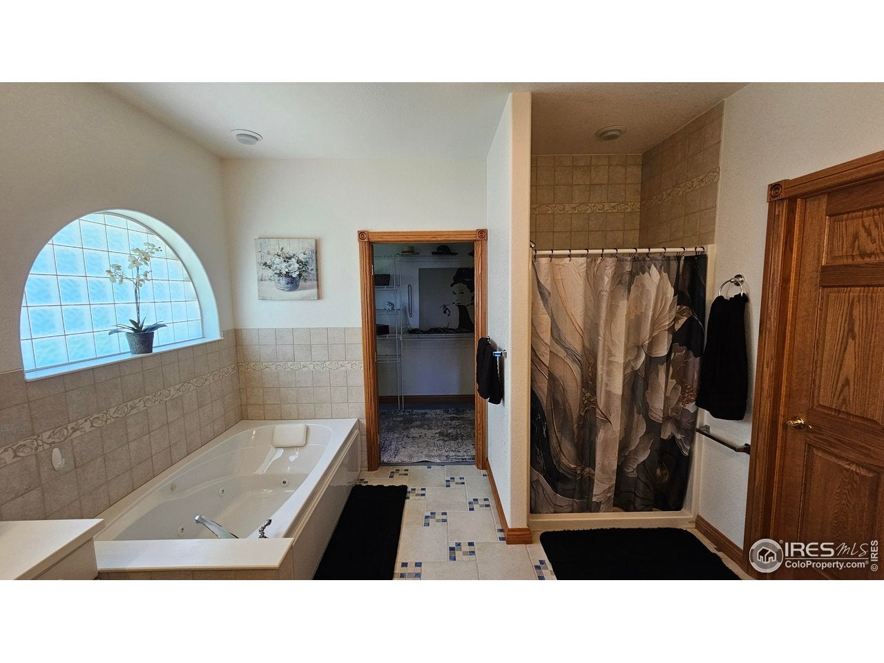 Fort Morgan, Colorado, 80701, United States, 5 Bedrooms Bedrooms, ,3 BathroomsBathrooms,Residential,For Sale,1983878