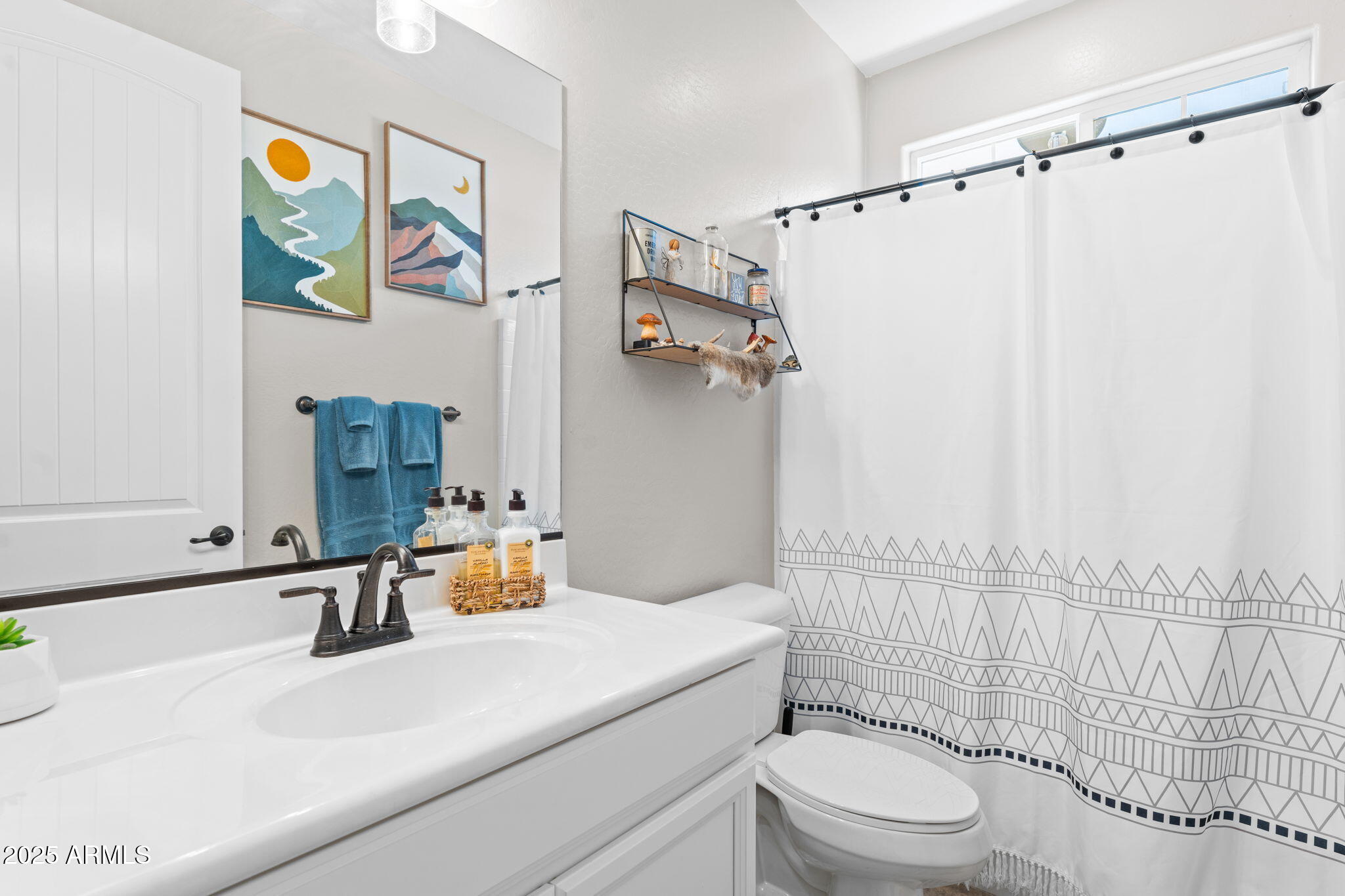 Prescott, Arizona, 86305, United States, 2 Bedrooms Bedrooms, ,2 BathroomsBathrooms,Residential,For Sale,1977514