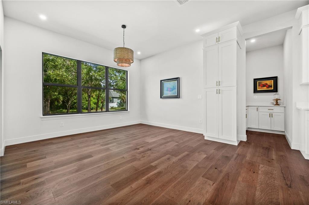 Fort Myers, Florida, 33905, United States, 3 Bedrooms Bedrooms, ,3 BathroomsBathrooms,Residential,For Sale,1865209