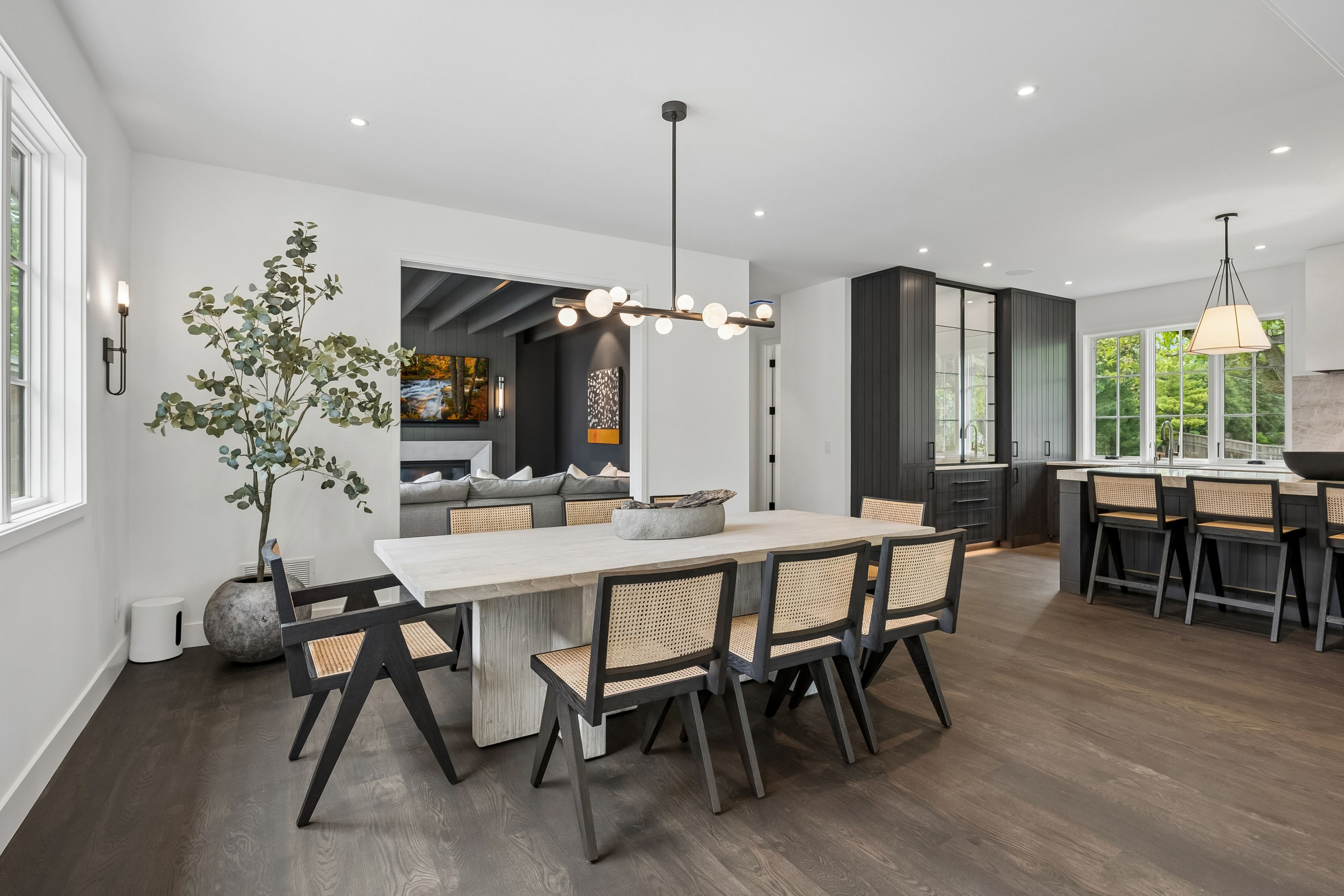  Timeless Luxury Meets Modern Design in Edina - 物件實景