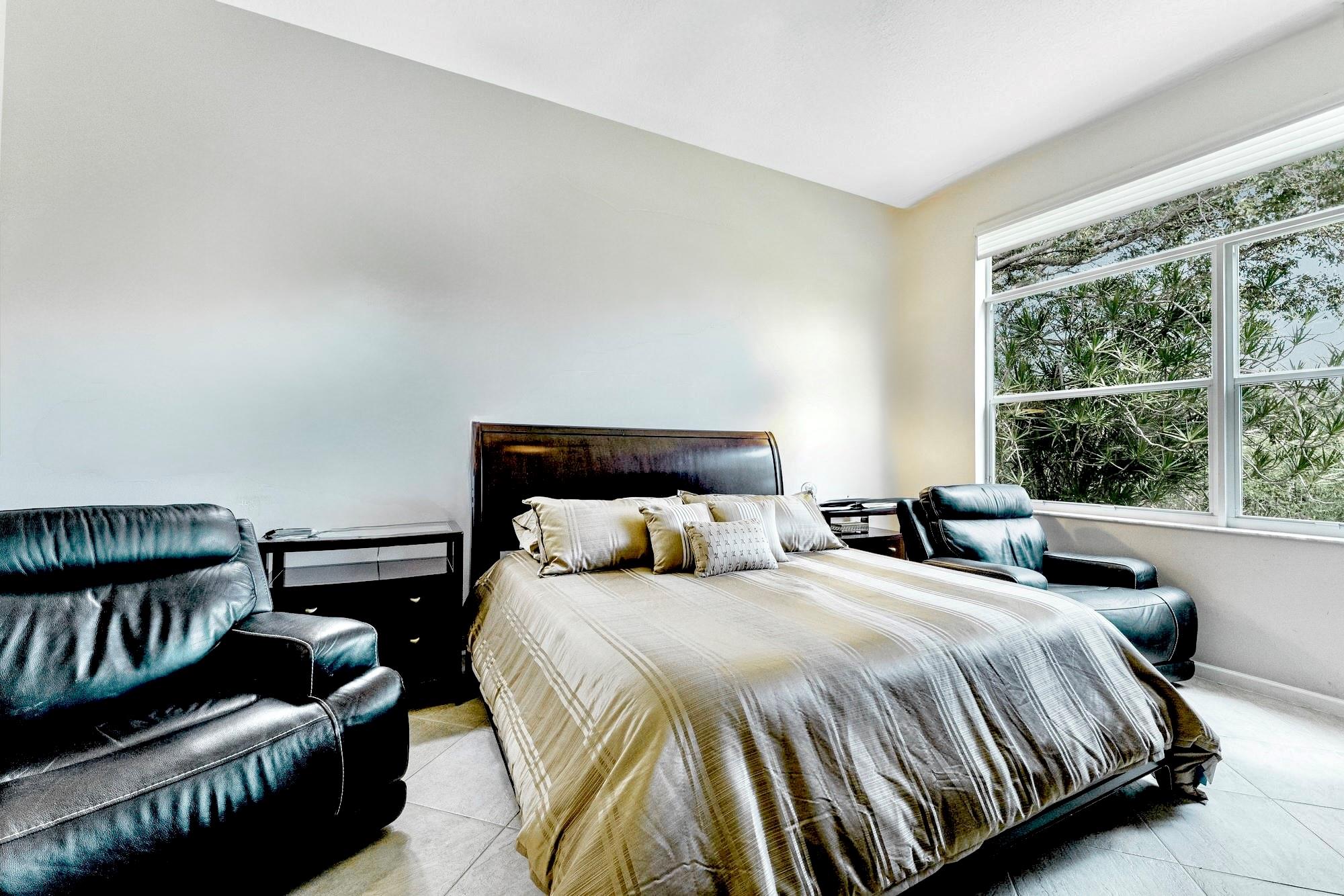 Wellington, Florida, 33411, United States, 3 Bedrooms Bedrooms, ,3 BathroomsBathrooms,Residential,For Sale,1977334