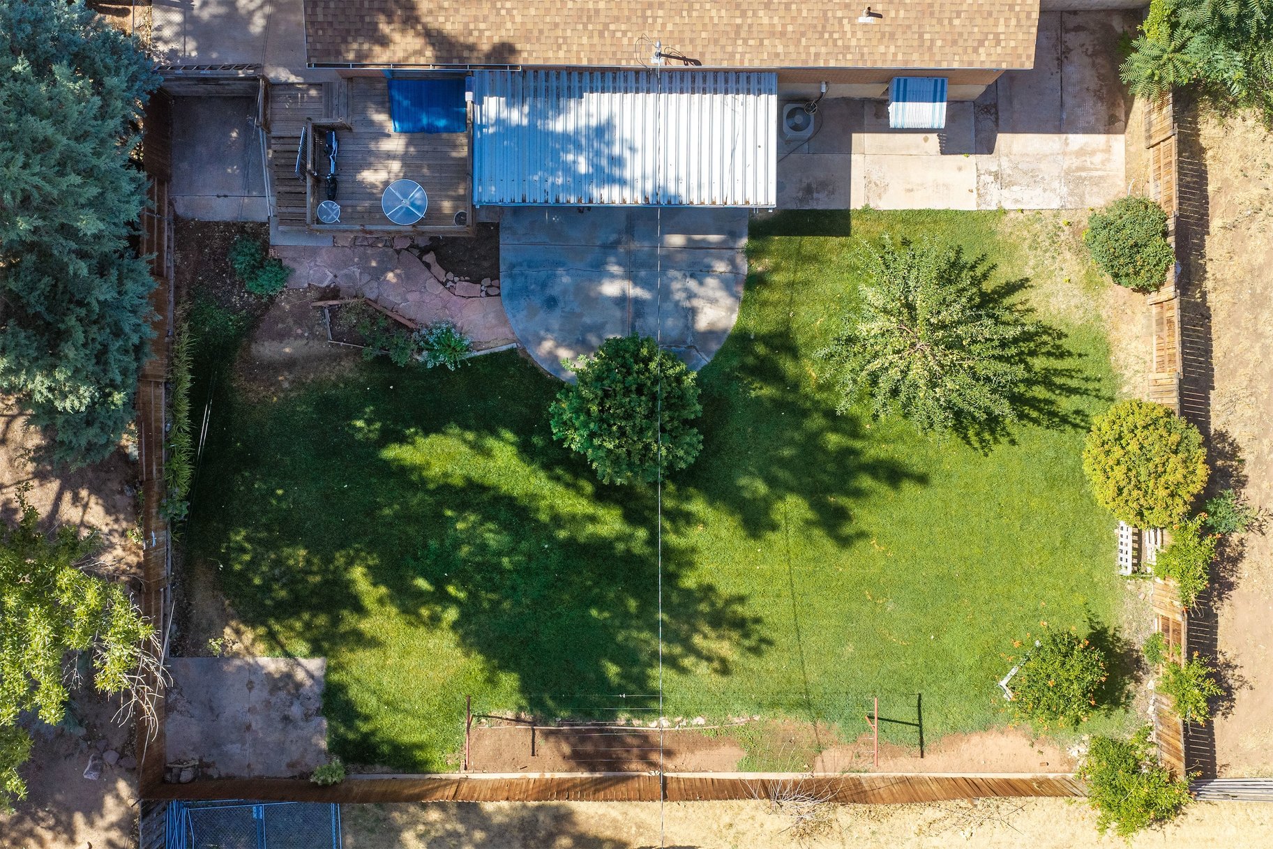  In-Town Home with Deck, Patio and Walkout Basement - 物件實景