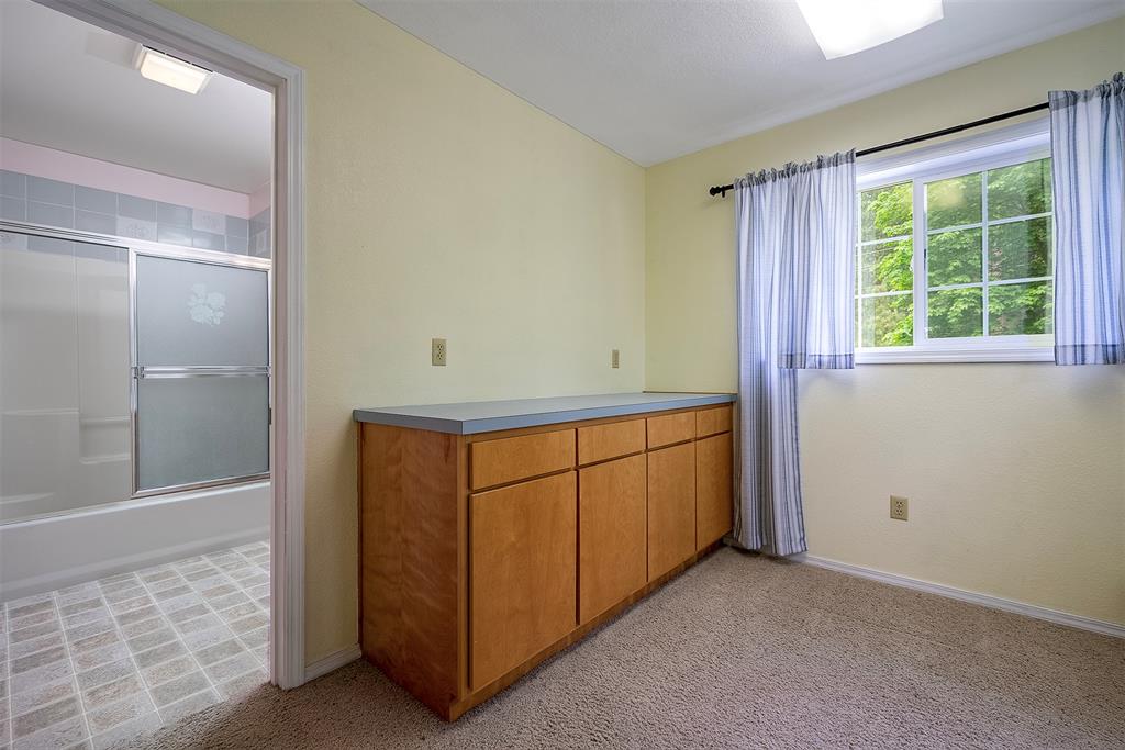Polson, Montana, 59860, United States, 3 Bedrooms Bedrooms, ,1 BathroomBathrooms,Residential,For Sale,1846037