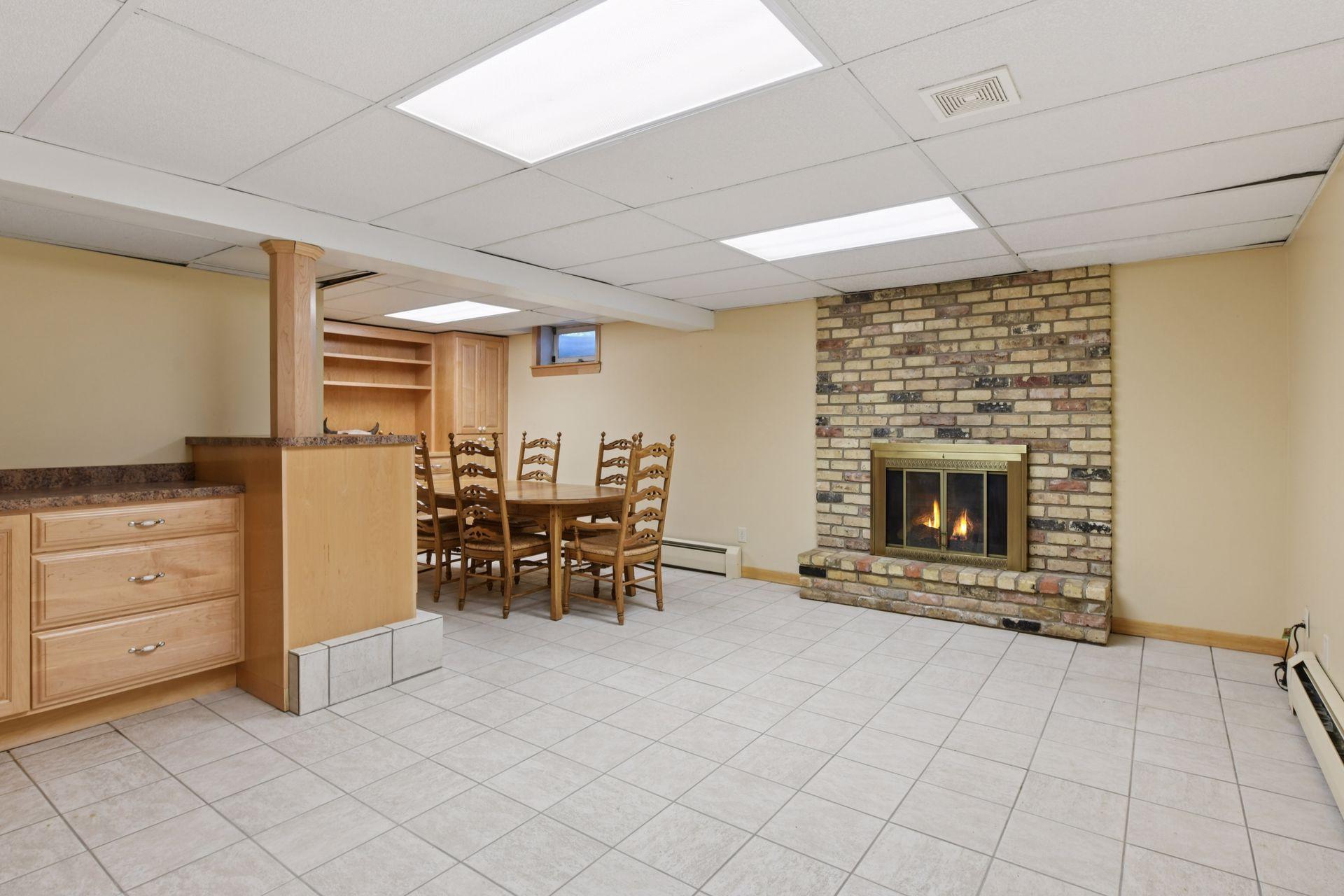 Minnetrista, Minnesota, 55364, United States, 3 Bedrooms Bedrooms, ,2 BathroomsBathrooms,Residential,For Sale,1902548