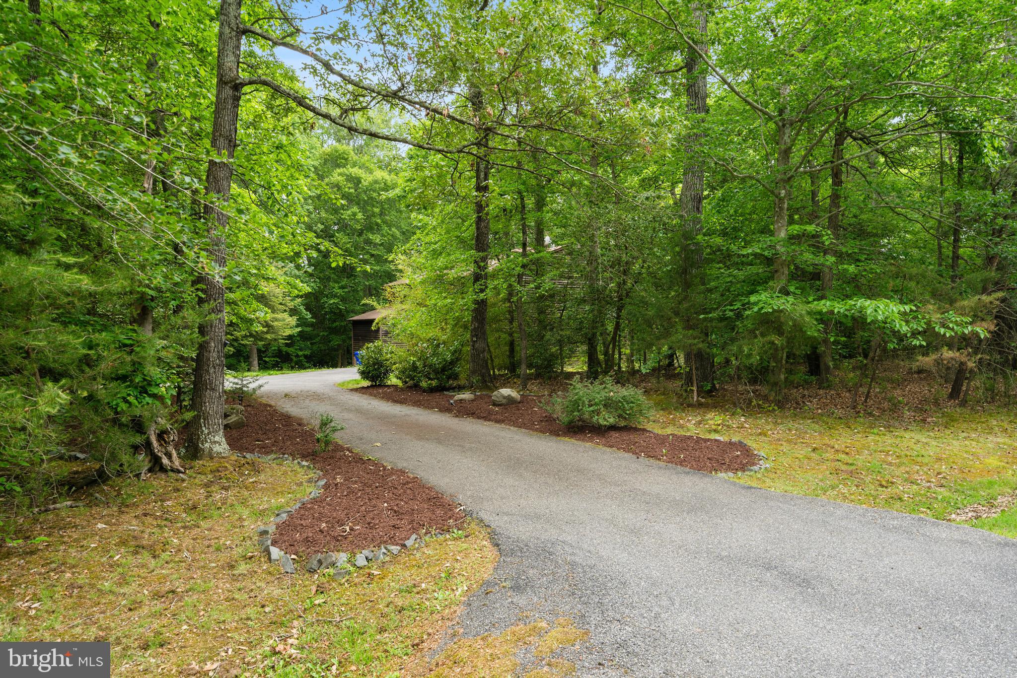 La Plata, Maryland, 20646, United States, 5 Bedrooms Bedrooms, ,4 BathroomsBathrooms,Residential,For Sale,1928558