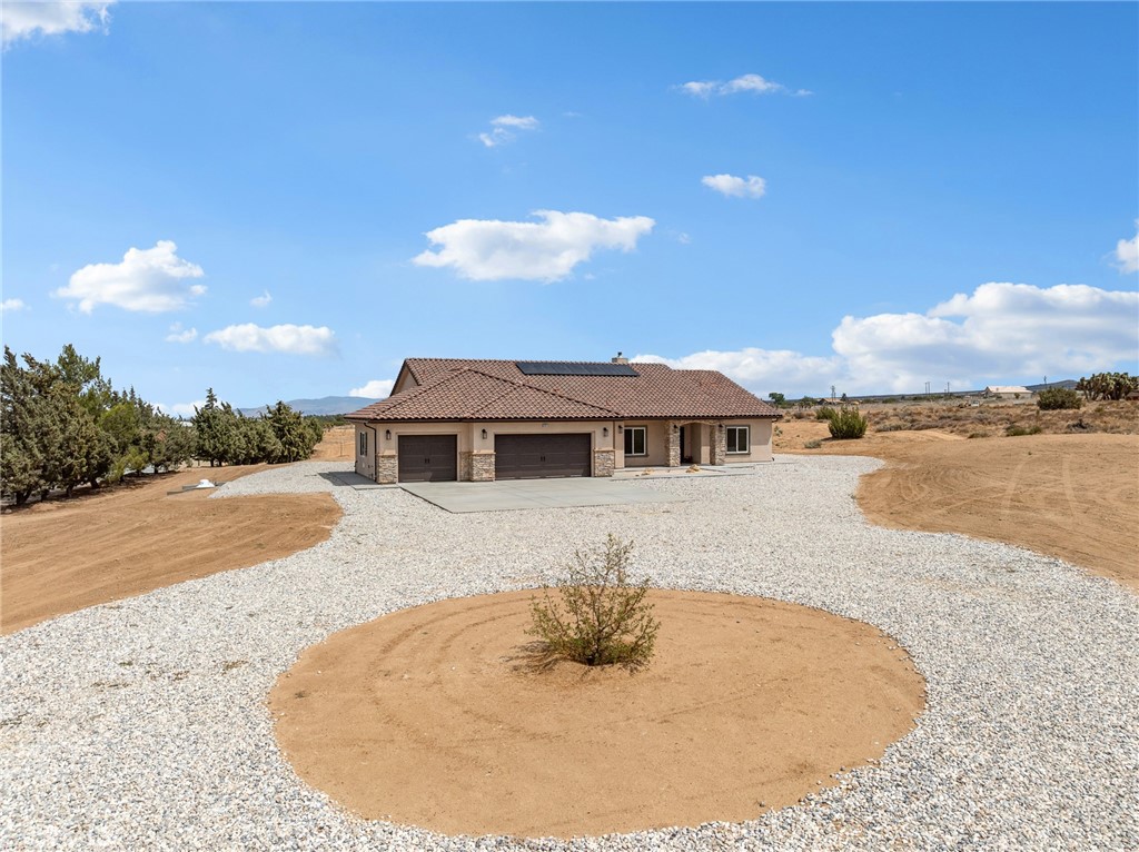 Phelan, California, 92371, United States, 3 Bedrooms Bedrooms, ,3 BathroomsBathrooms,Residential,For Sale,1927192